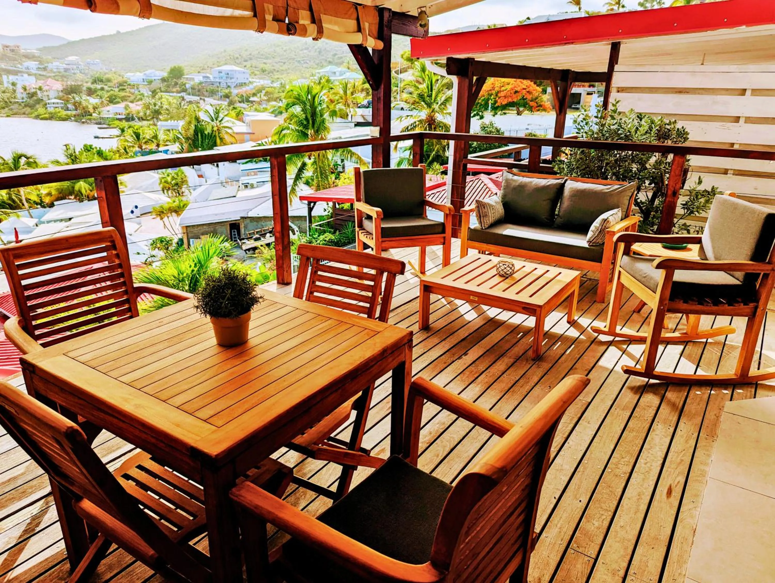 Les Balcons d'Oyster Pond