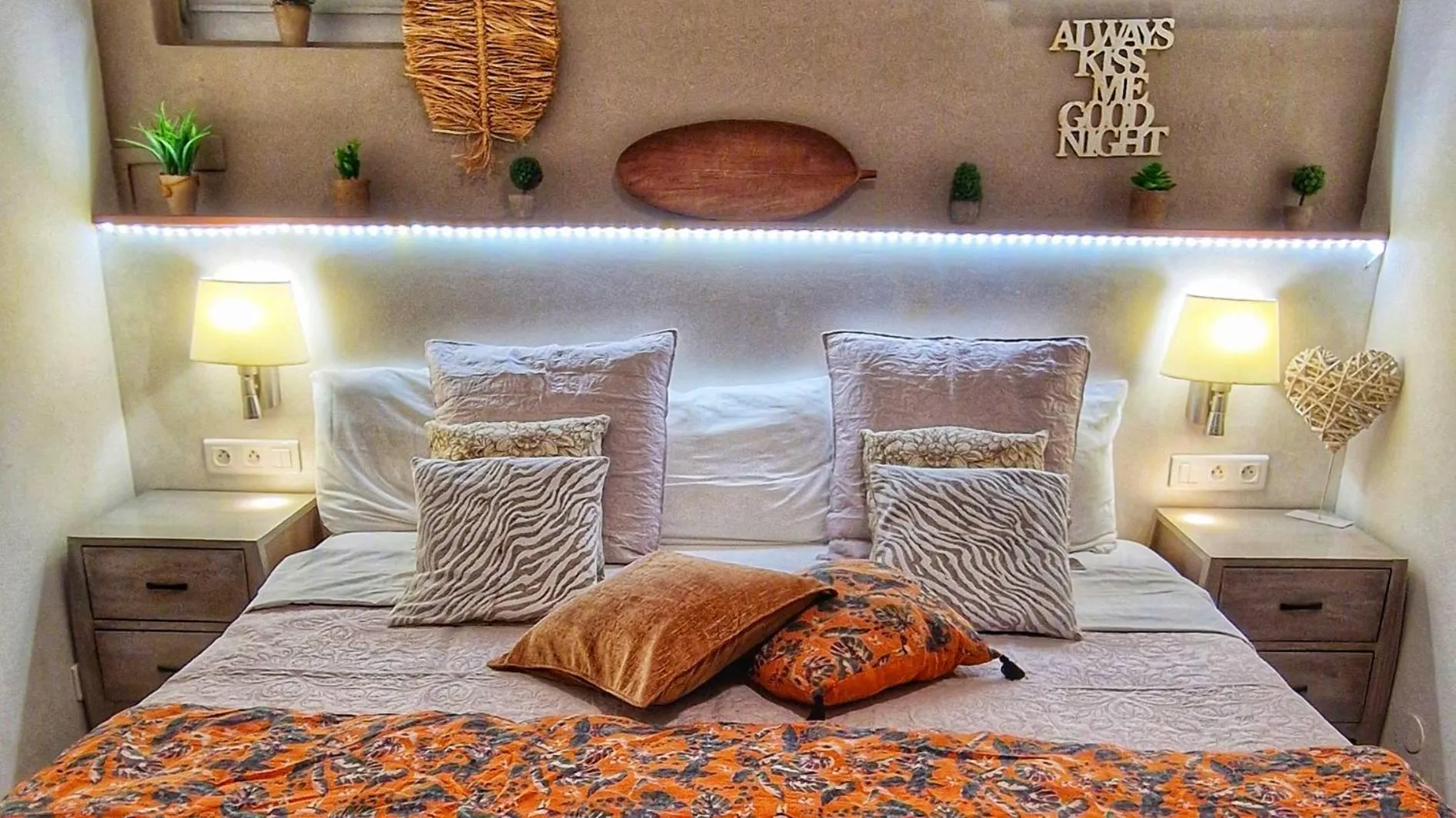 Bed in Les Balcons d'Oyster Pond