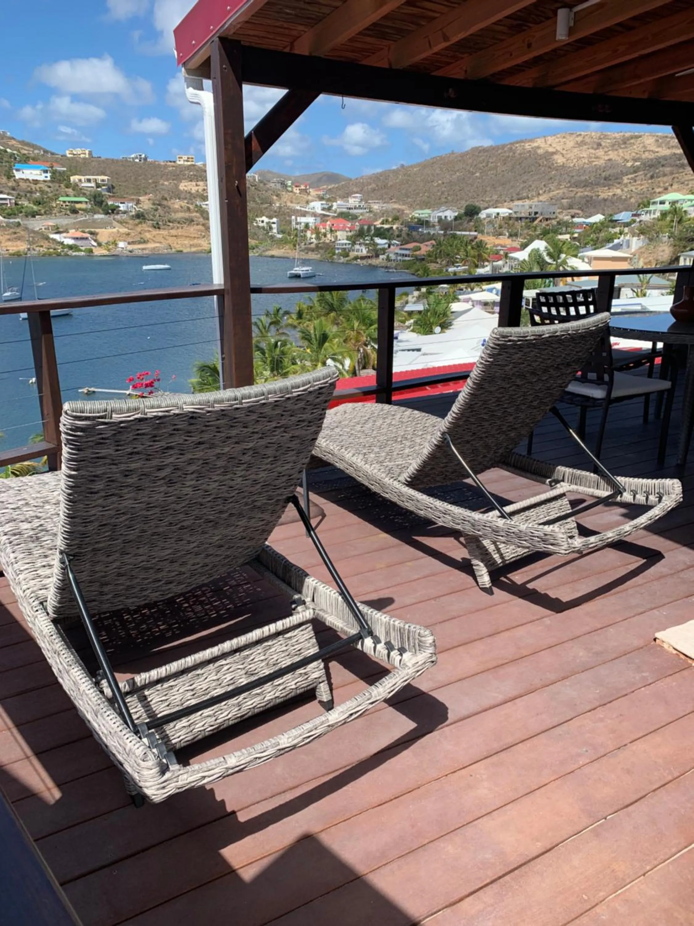 Balcony/Terrace in Les Balcons d'Oyster Pond
