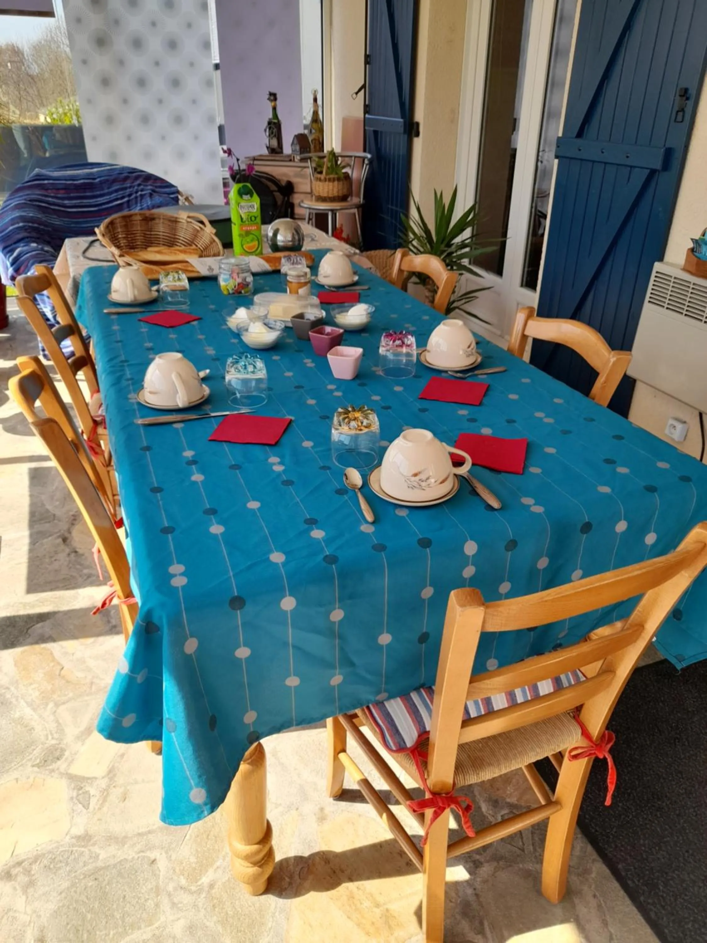 Dining area in Maison Entre Terre et Mer