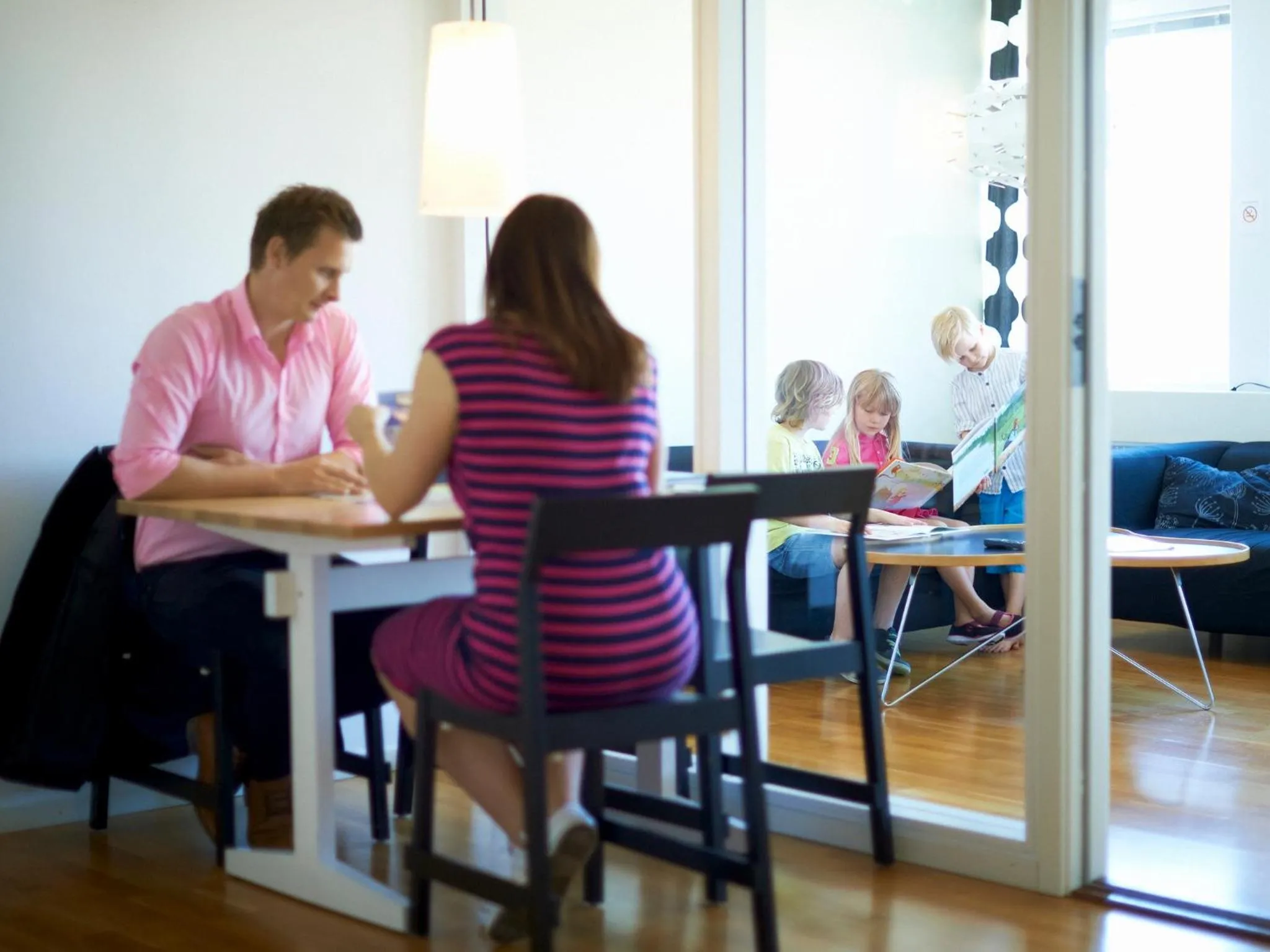 Communal lounge/ TV room in STF Vandrarhem Oscar