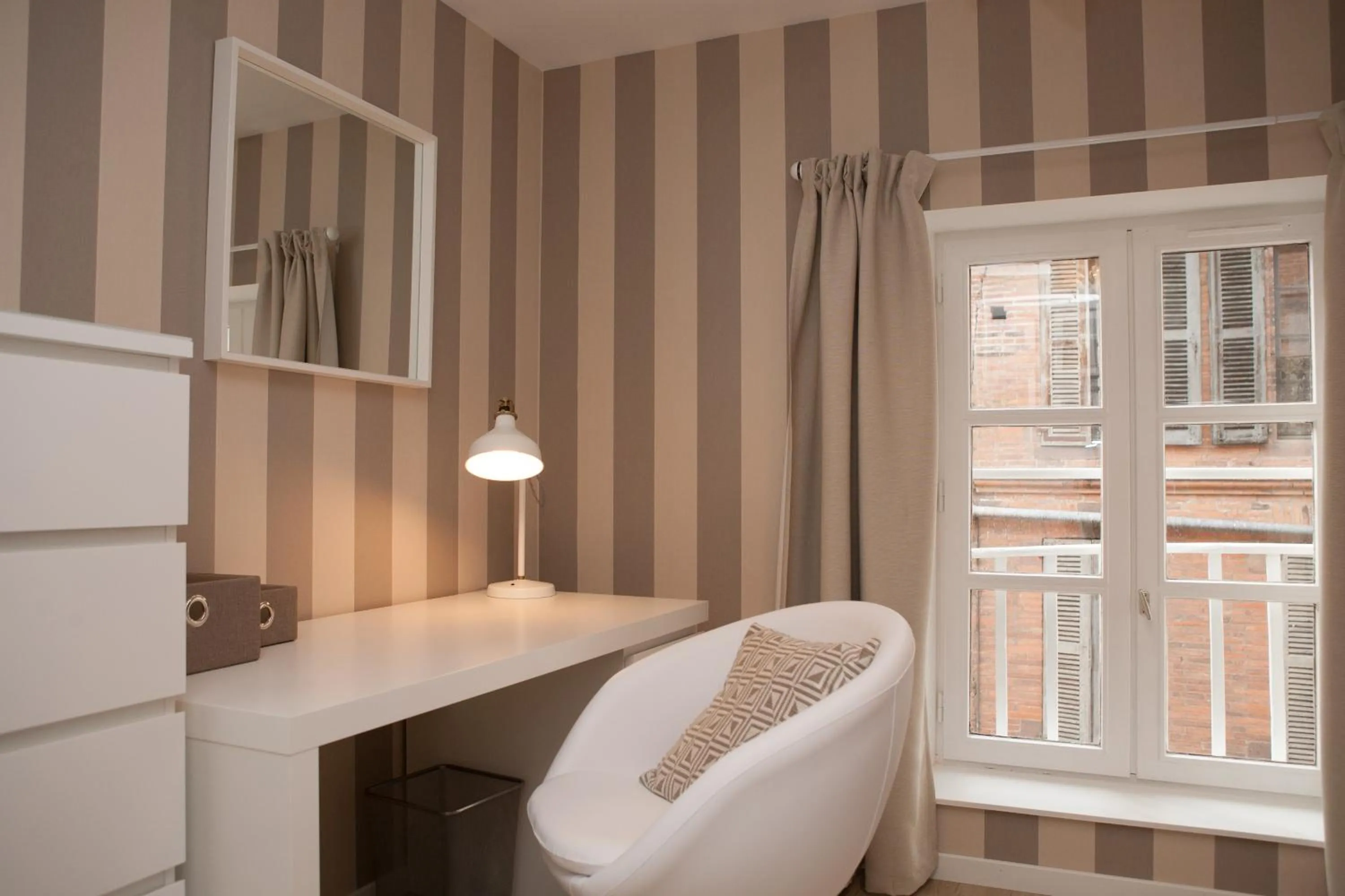 Bedroom, Bed in L'appart du Cloitre