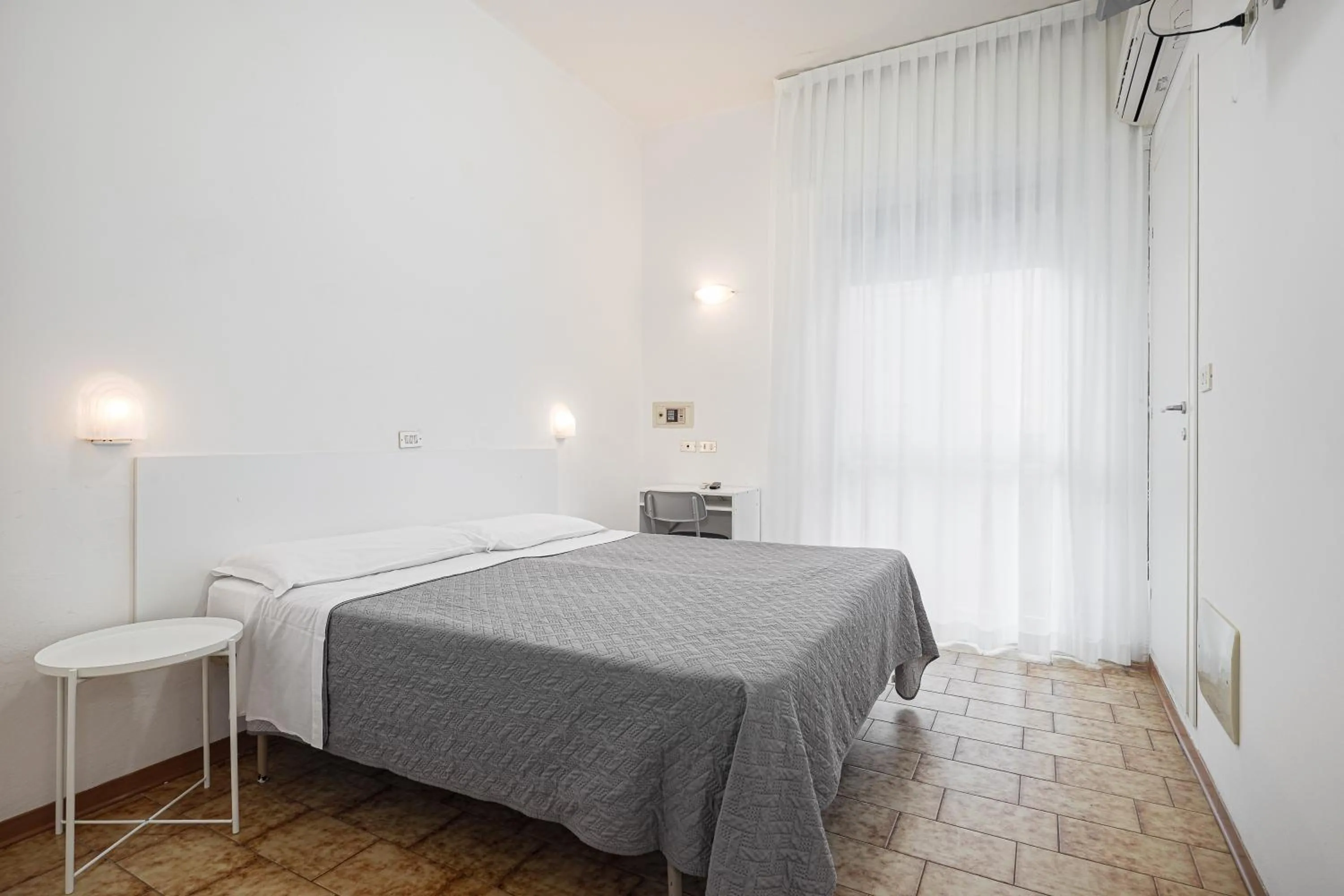 BI Hotel