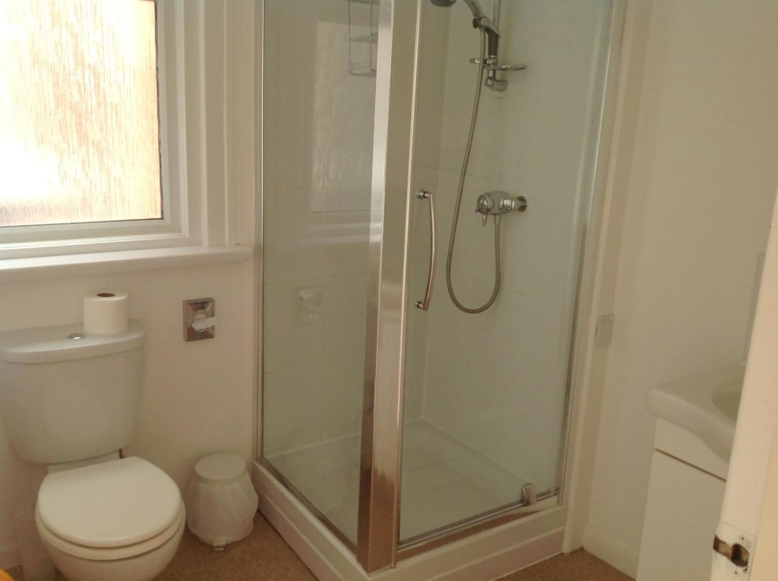 Bathroom in By The Sea Bed and Breakfast