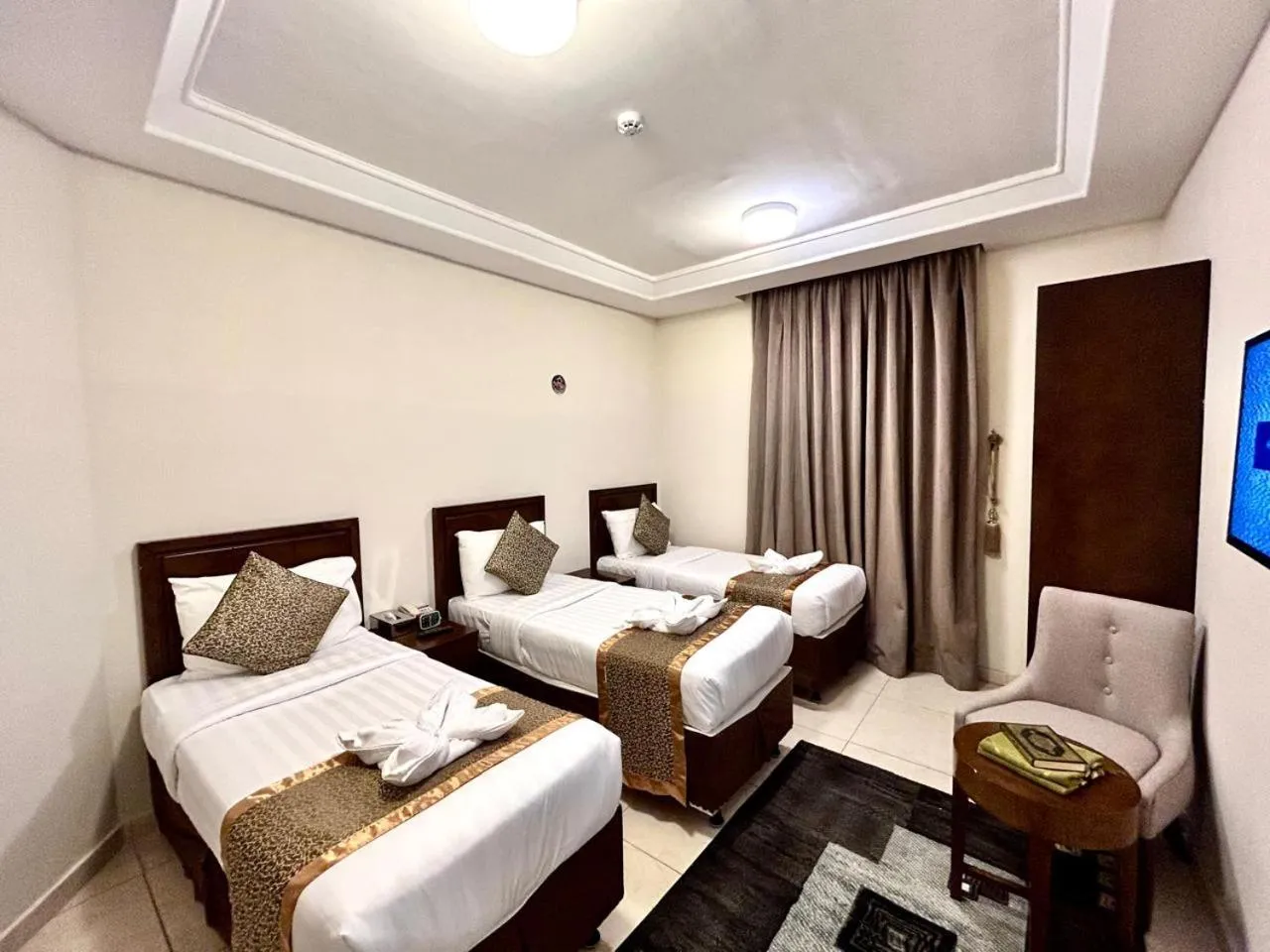 Bed in Knooz Aldiafah