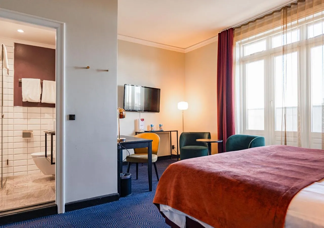 TV and multimedia, Bed in ProfilHotels Copenhagen Plaza