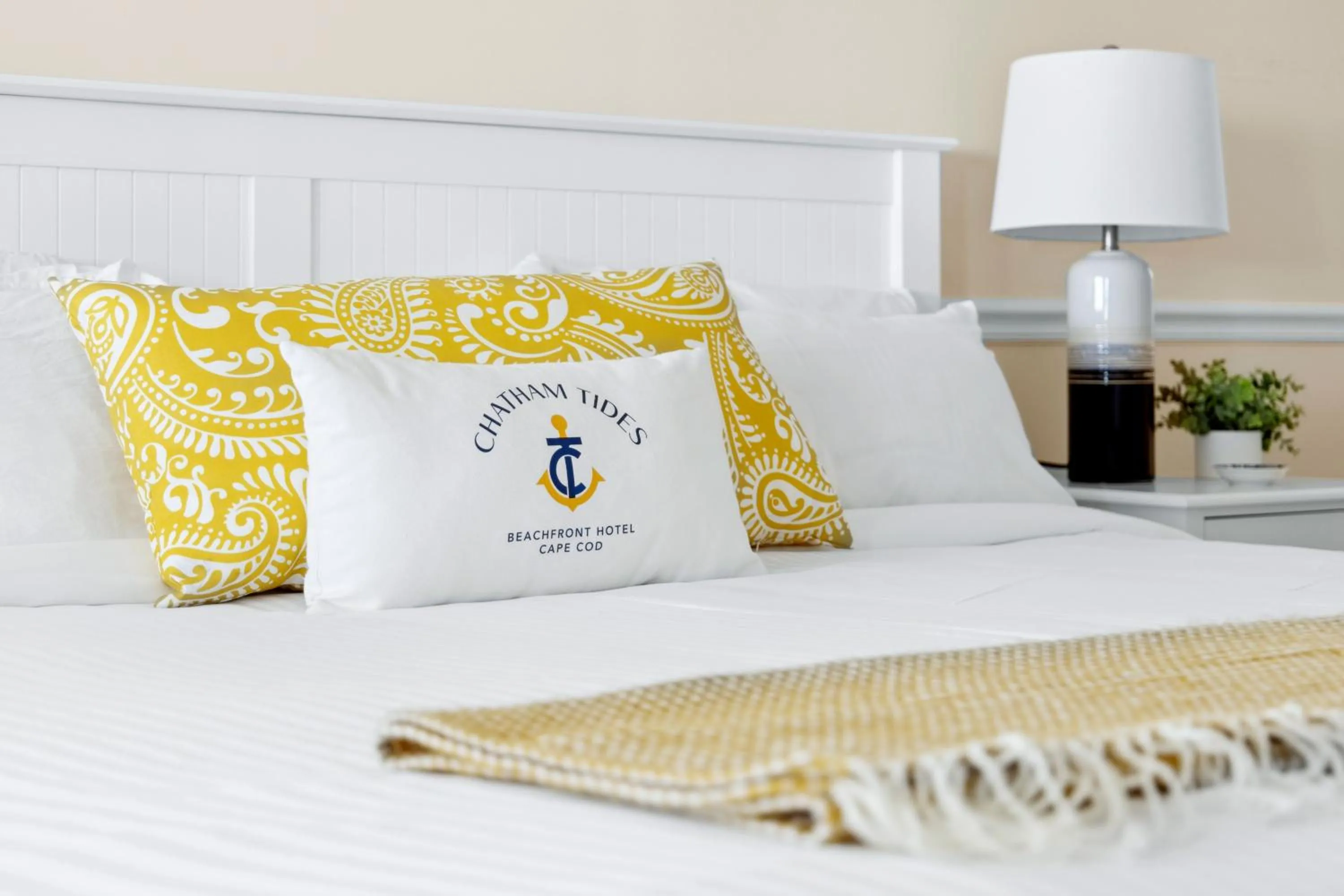 Bed in Chatham Tides