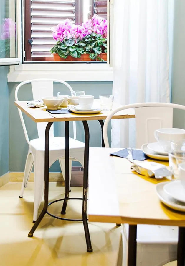 Communal kitchen in Eterna Roma