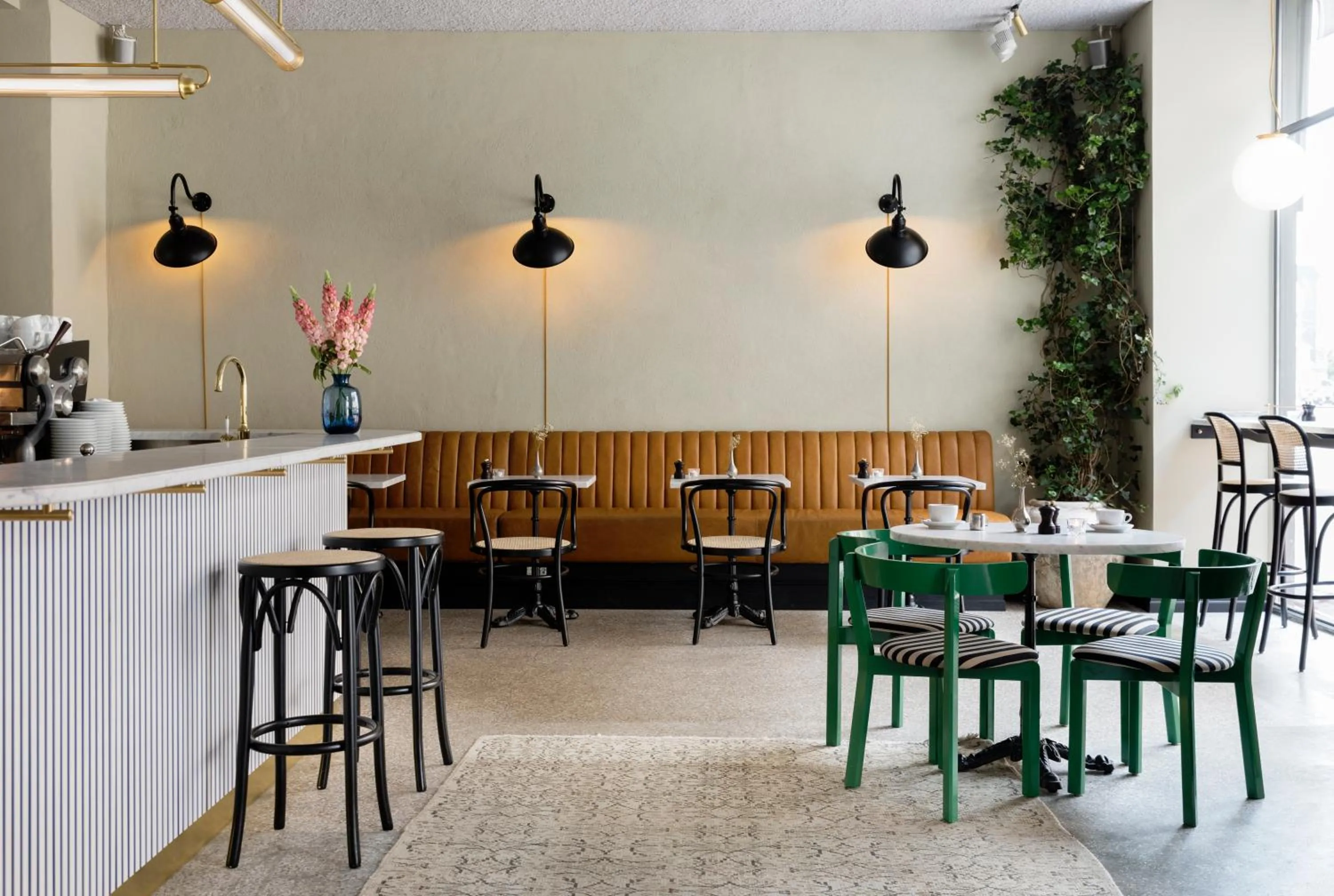 Restaurant/places to eat in Coco Hotel