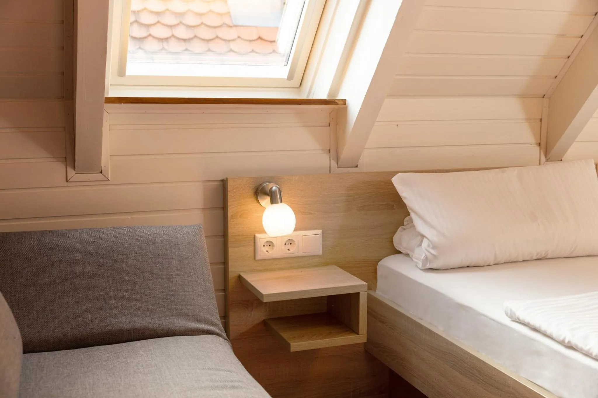 Bed in Hotel-Restaurant Straussen