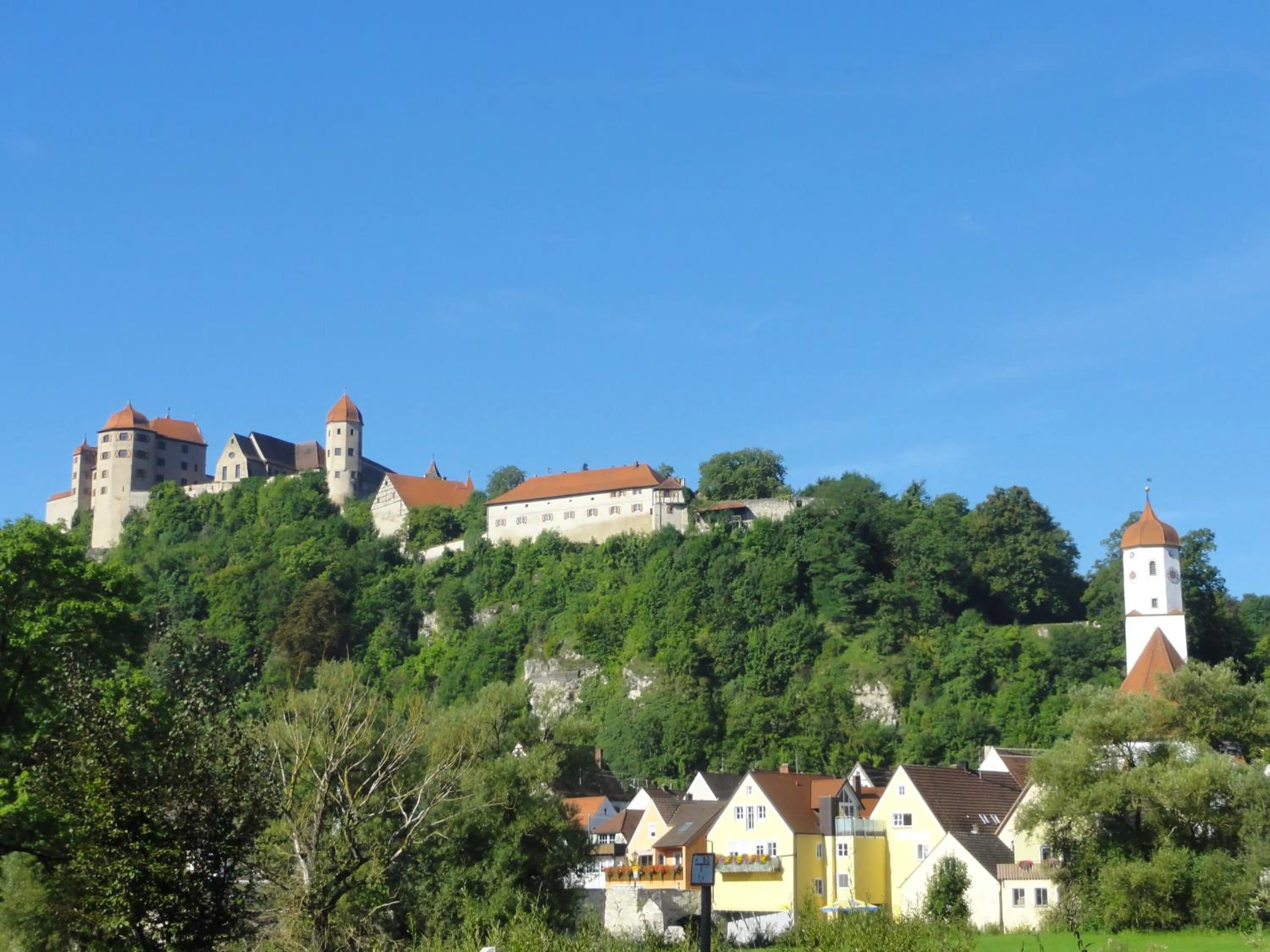Nearby landmark in Hotel-Restaurant Straussen