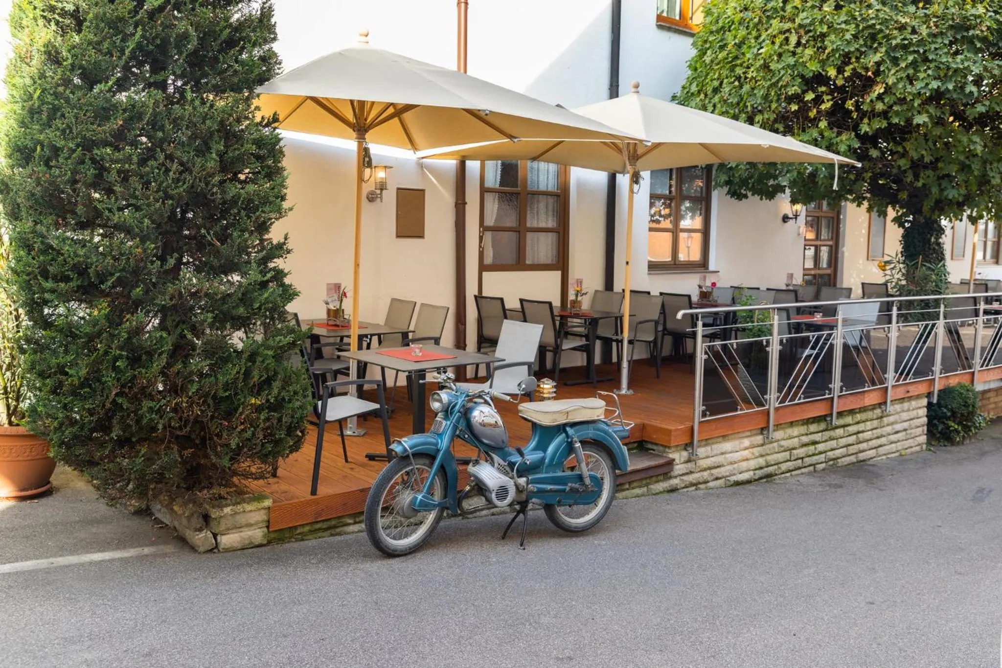 Property building in Hotel-Restaurant Straussen