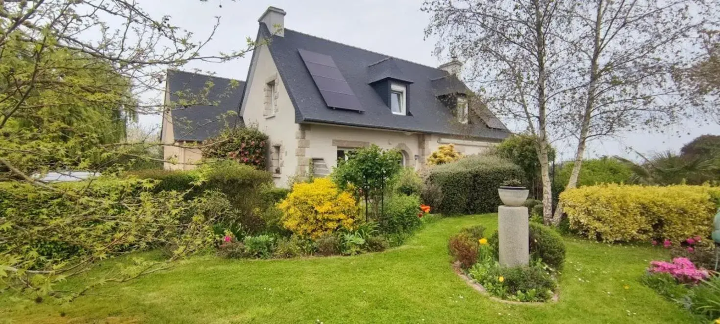 Triple Room with Garden View in Les Chambres des Badious Triple Room with Garden View in Les Chambres des Badious