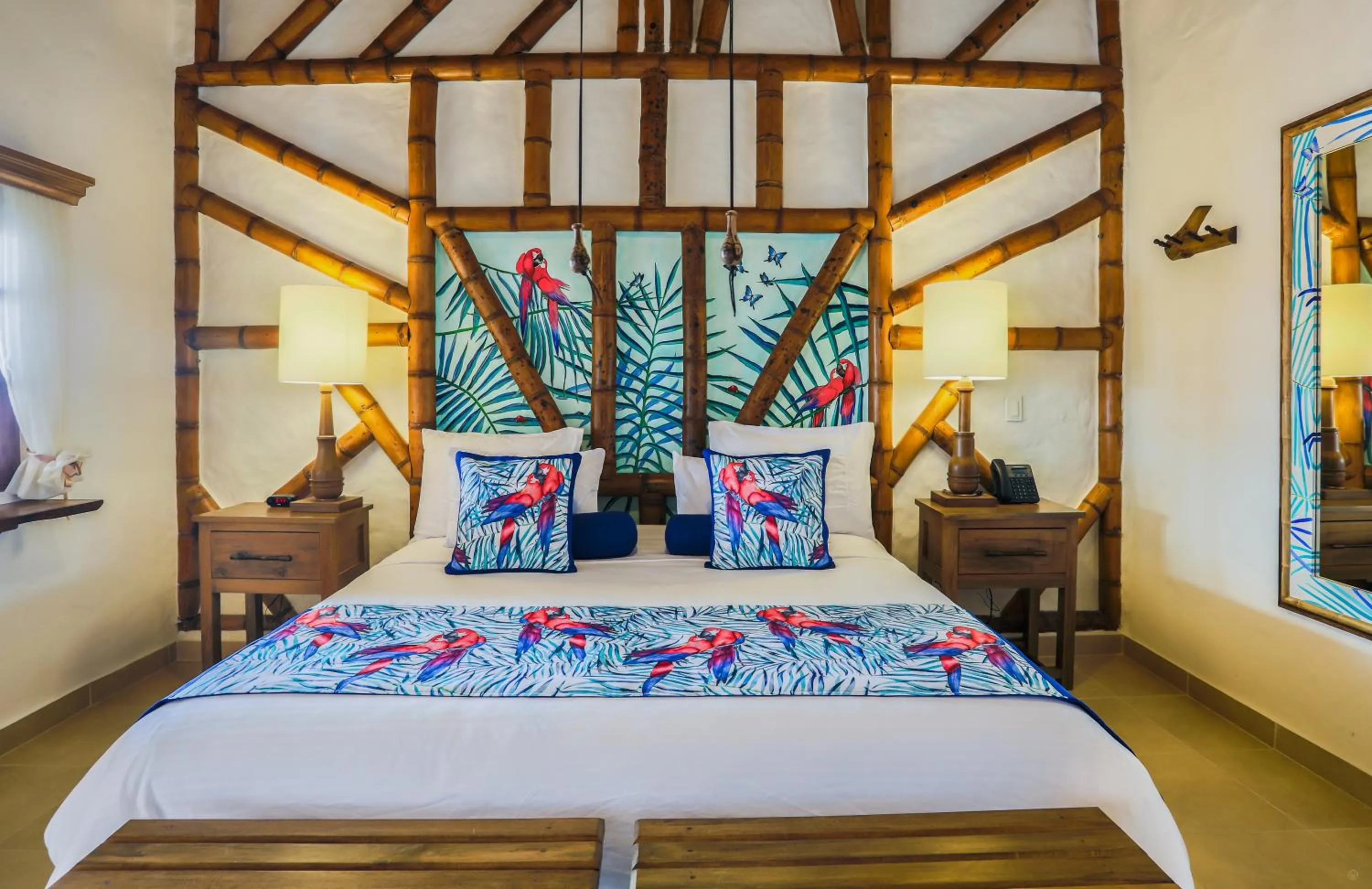 Photo of the whole room, Bed in Hotel Casa San Carlos Lodge Pereira