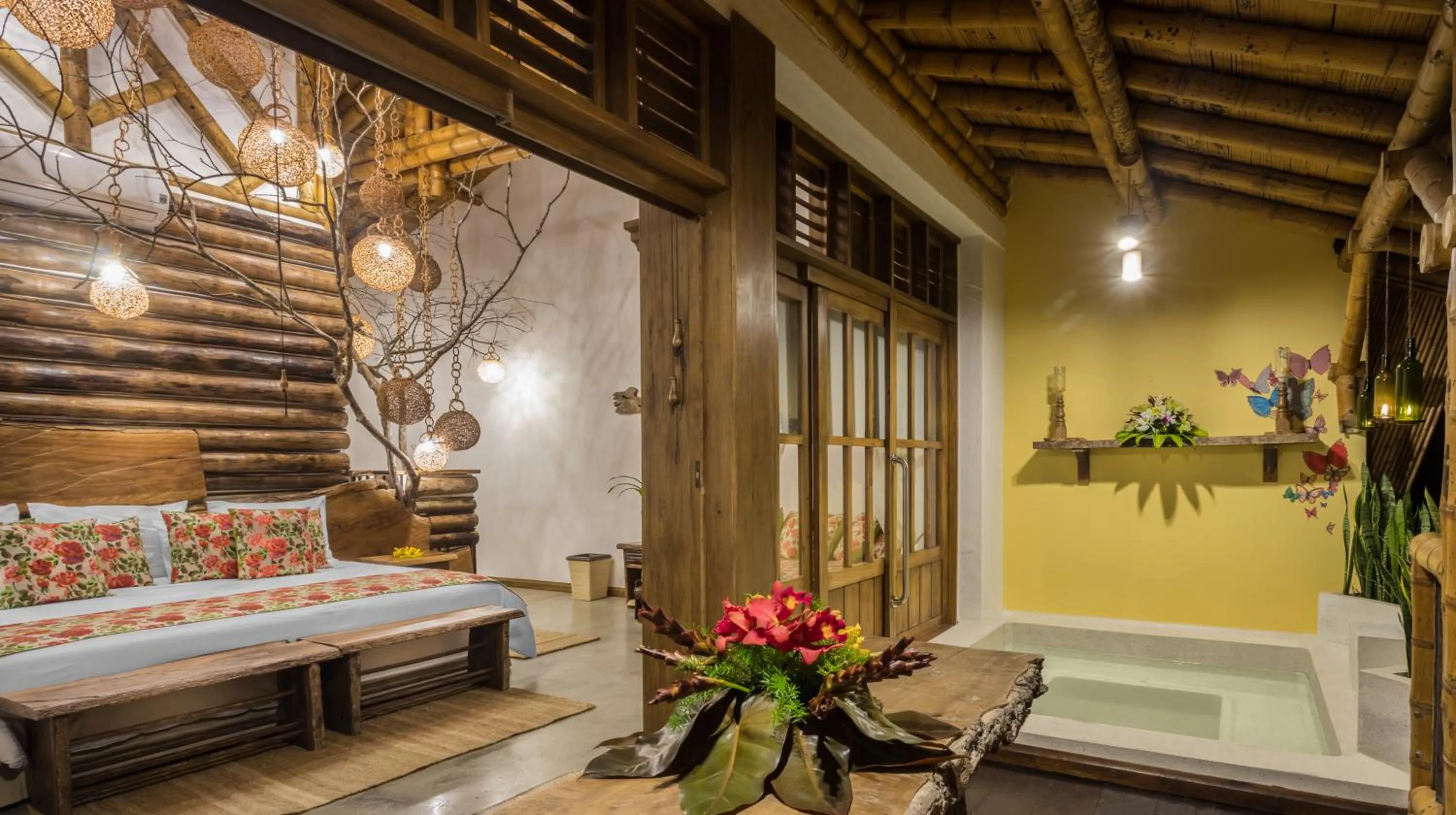 Hot Tub, Bed in Hotel Casa San Carlos Lodge Pereira