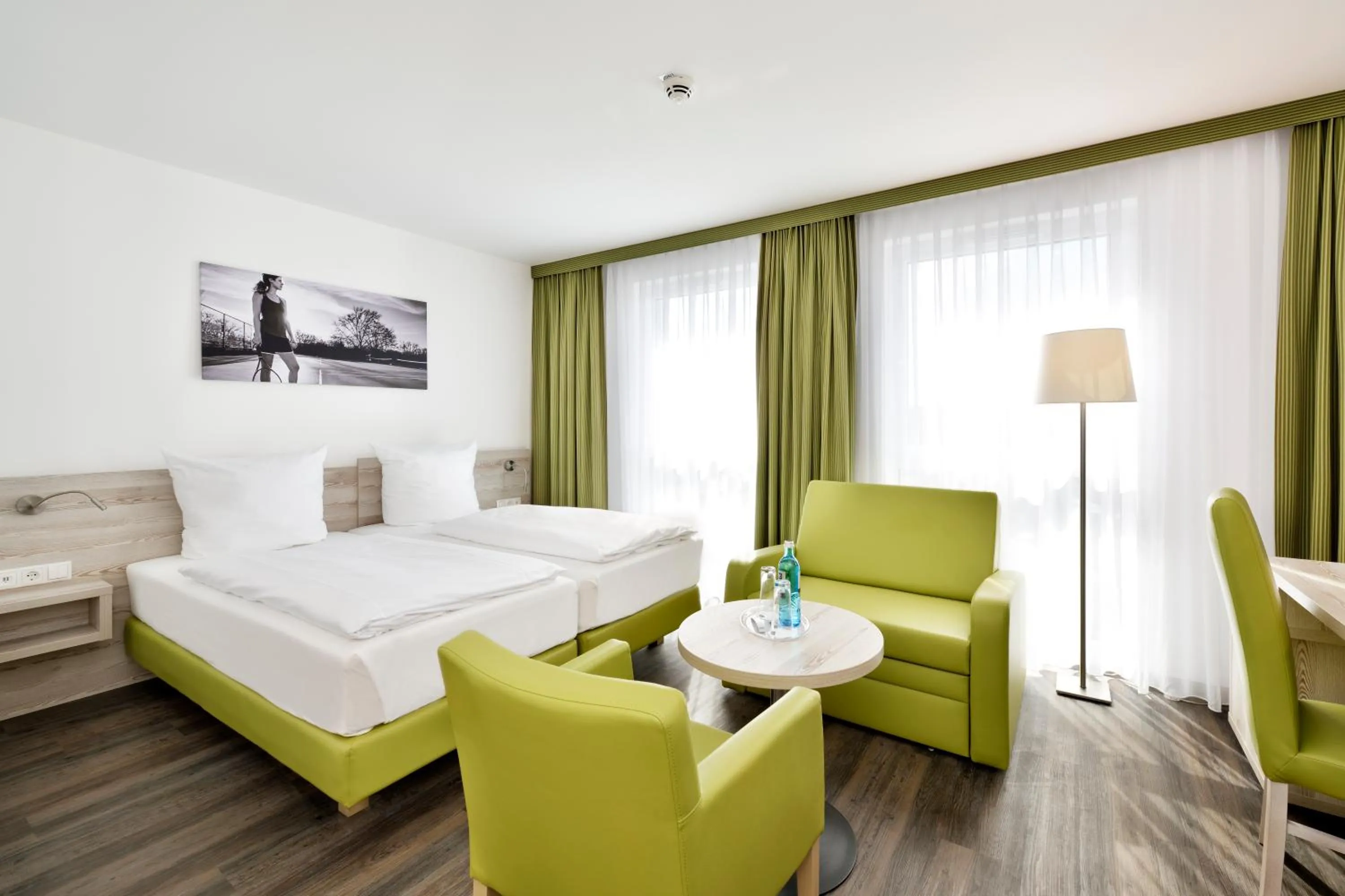 Photo of the whole room, Bed in Novina Sleep Inn Herzogenaurach