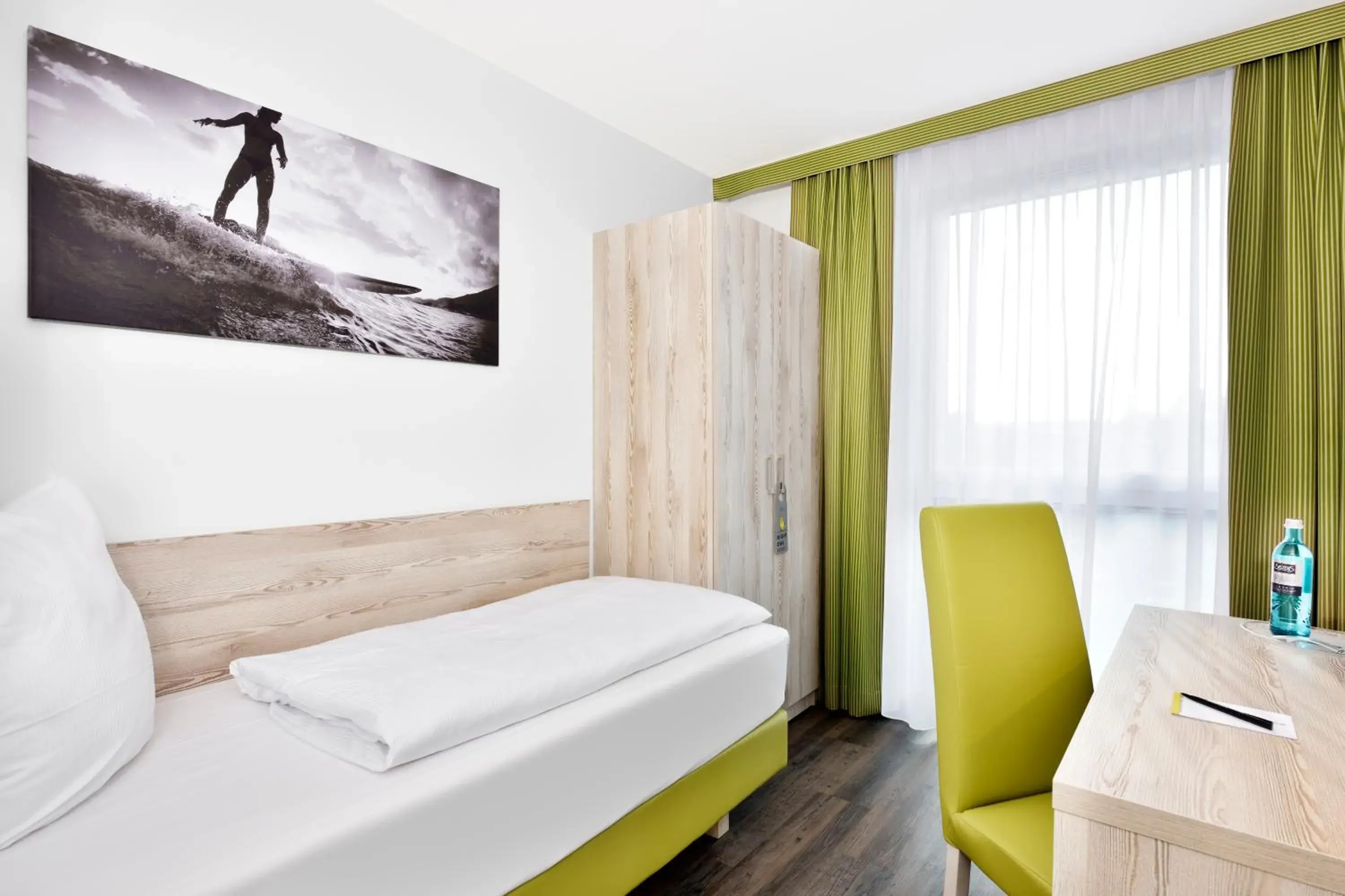 Single Room in Novina Sleep Inn Herzogenaurach Single Room in Novina Sleep Inn Herzogenaurach