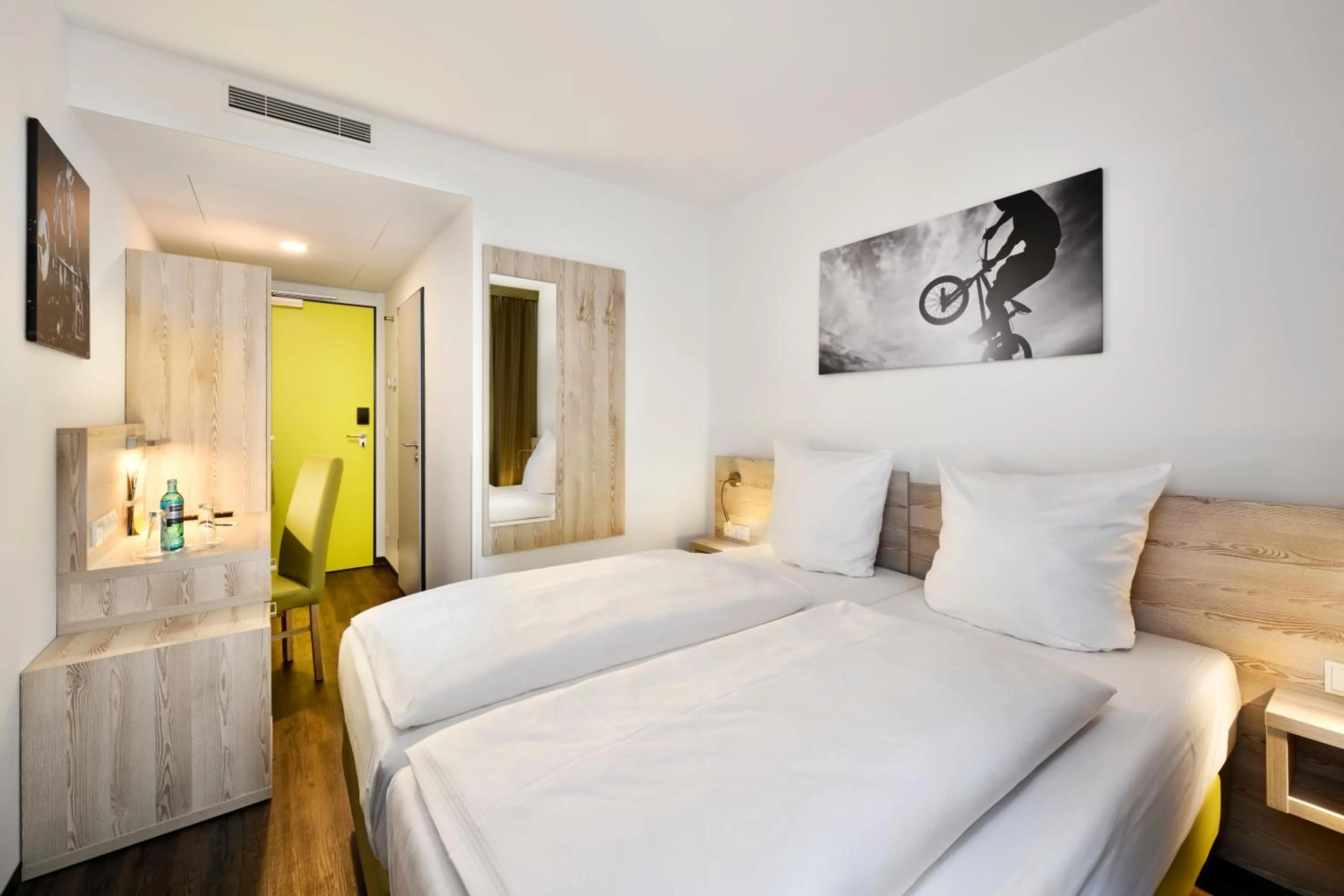 Bed in Novina Sleep Inn Herzogenaurach