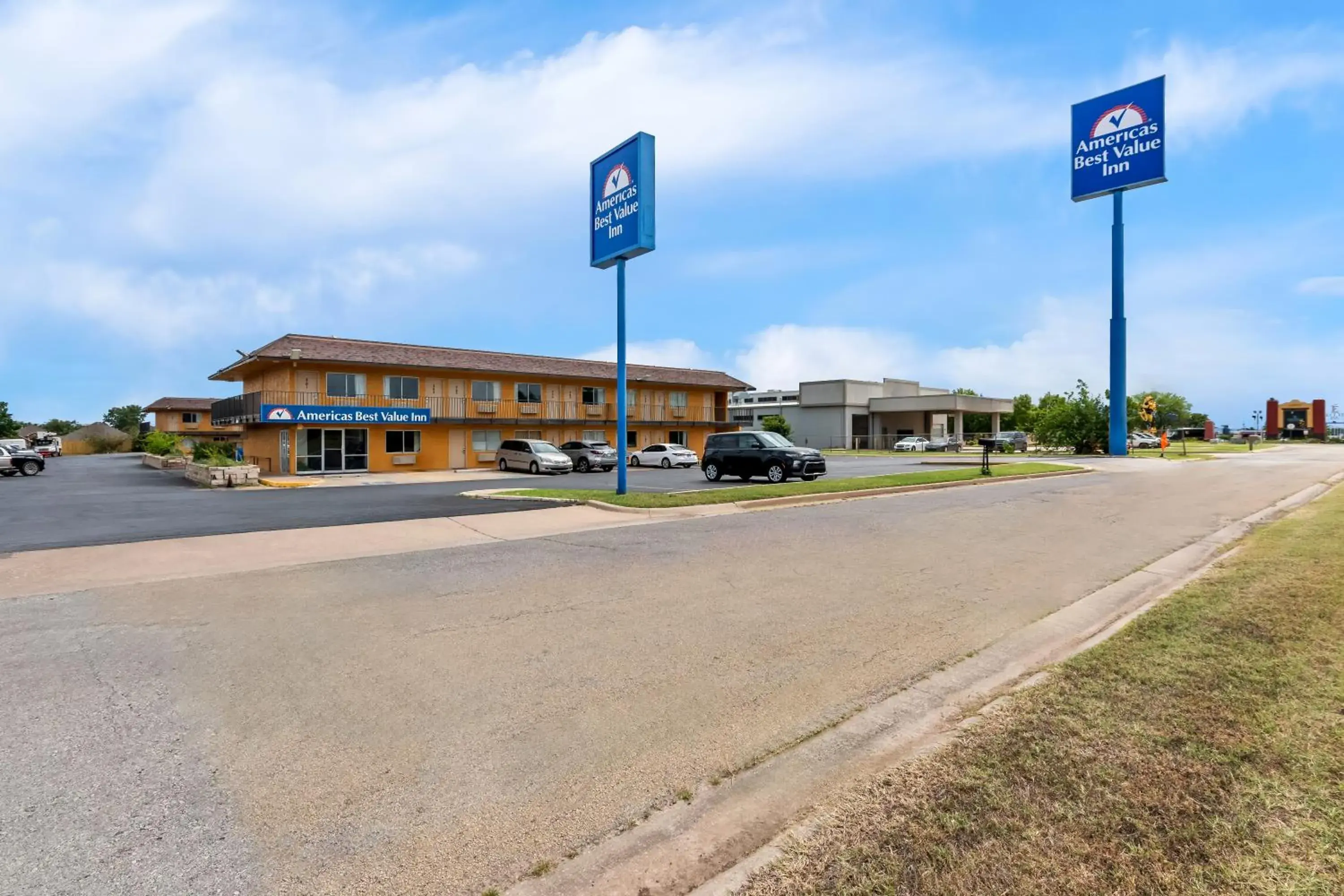Property building in Americas Best Value Inn Stillwater Property building in Americas Best Value Inn Stillwater