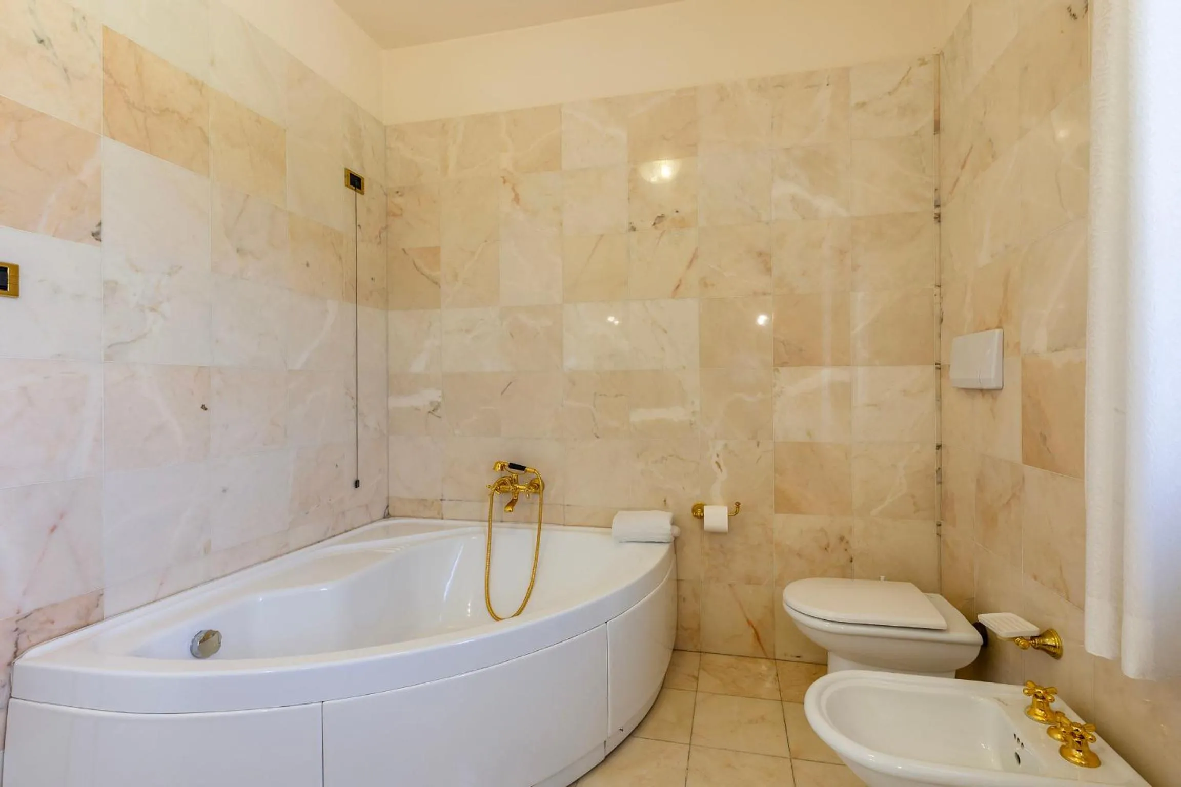 Bath in Villa La Quiete