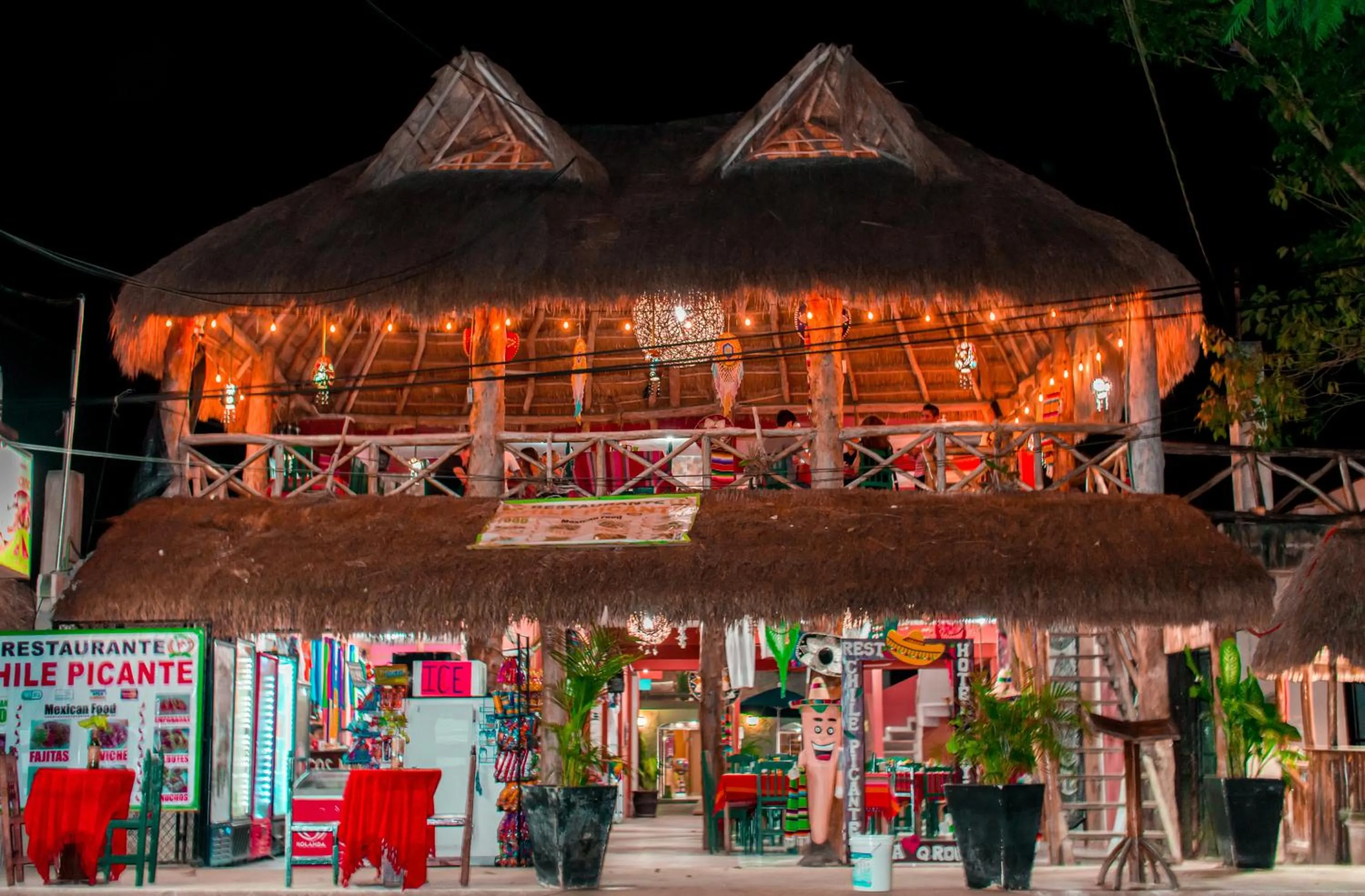 Restaurant/places to eat in Hotel Mayahau Coba
