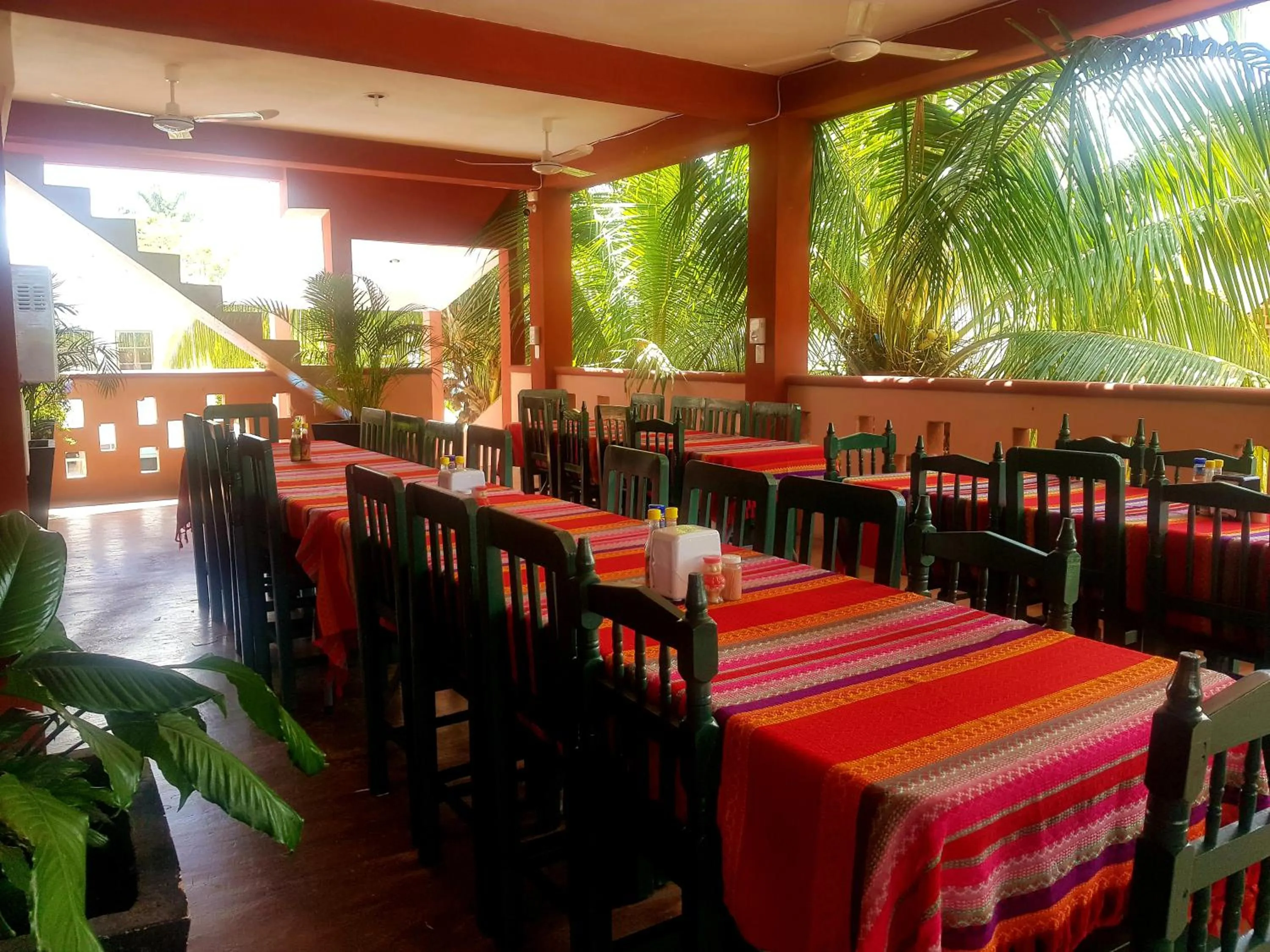 Restaurant/places to eat in Hotel Mayahau Coba