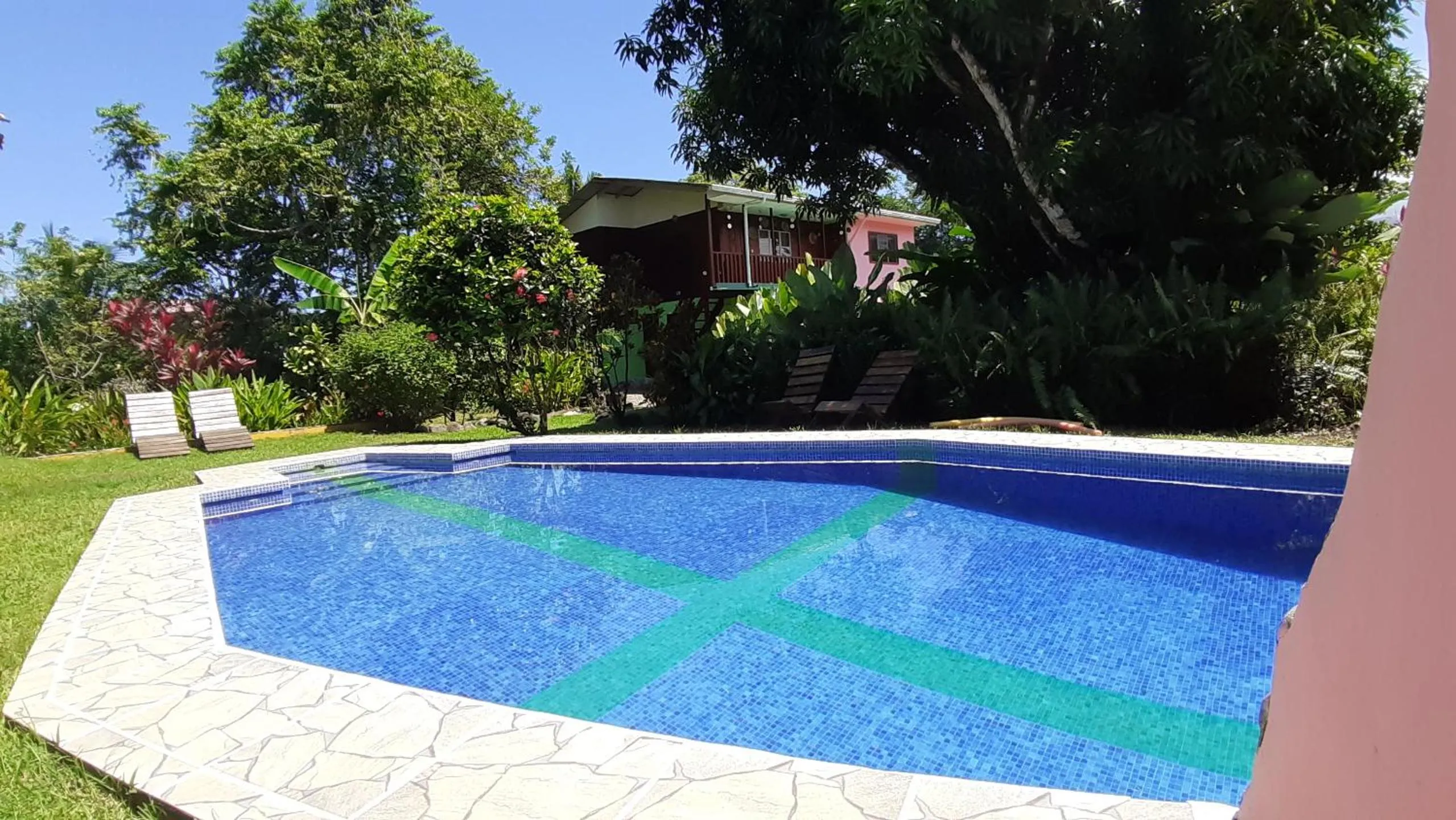 Property building in Dolce Uvita