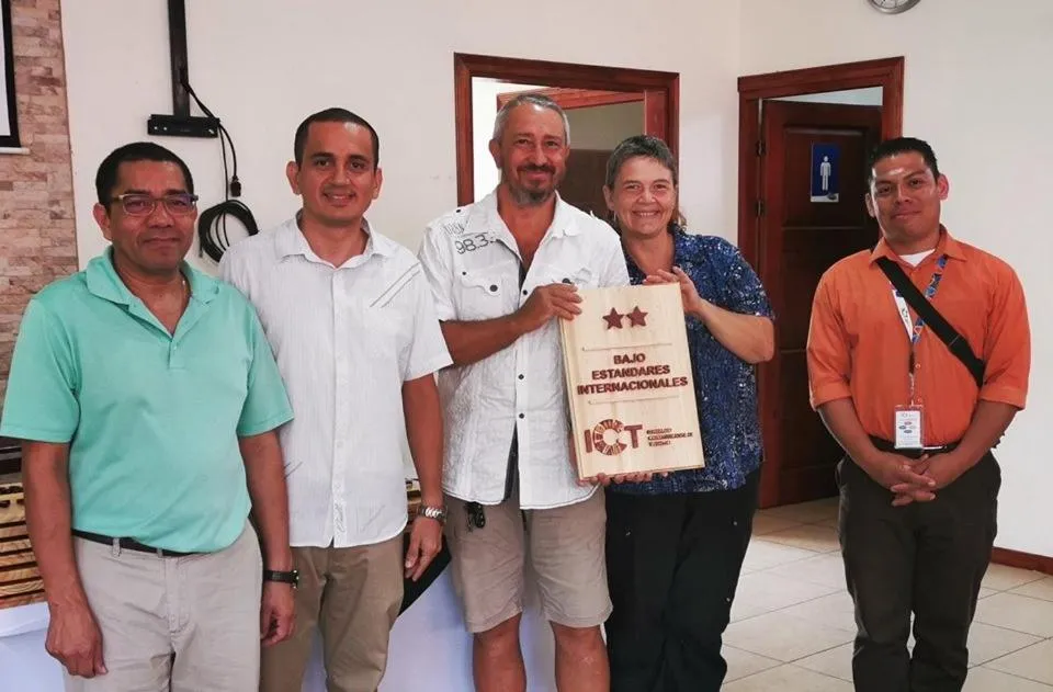 People in Dolce Uvita