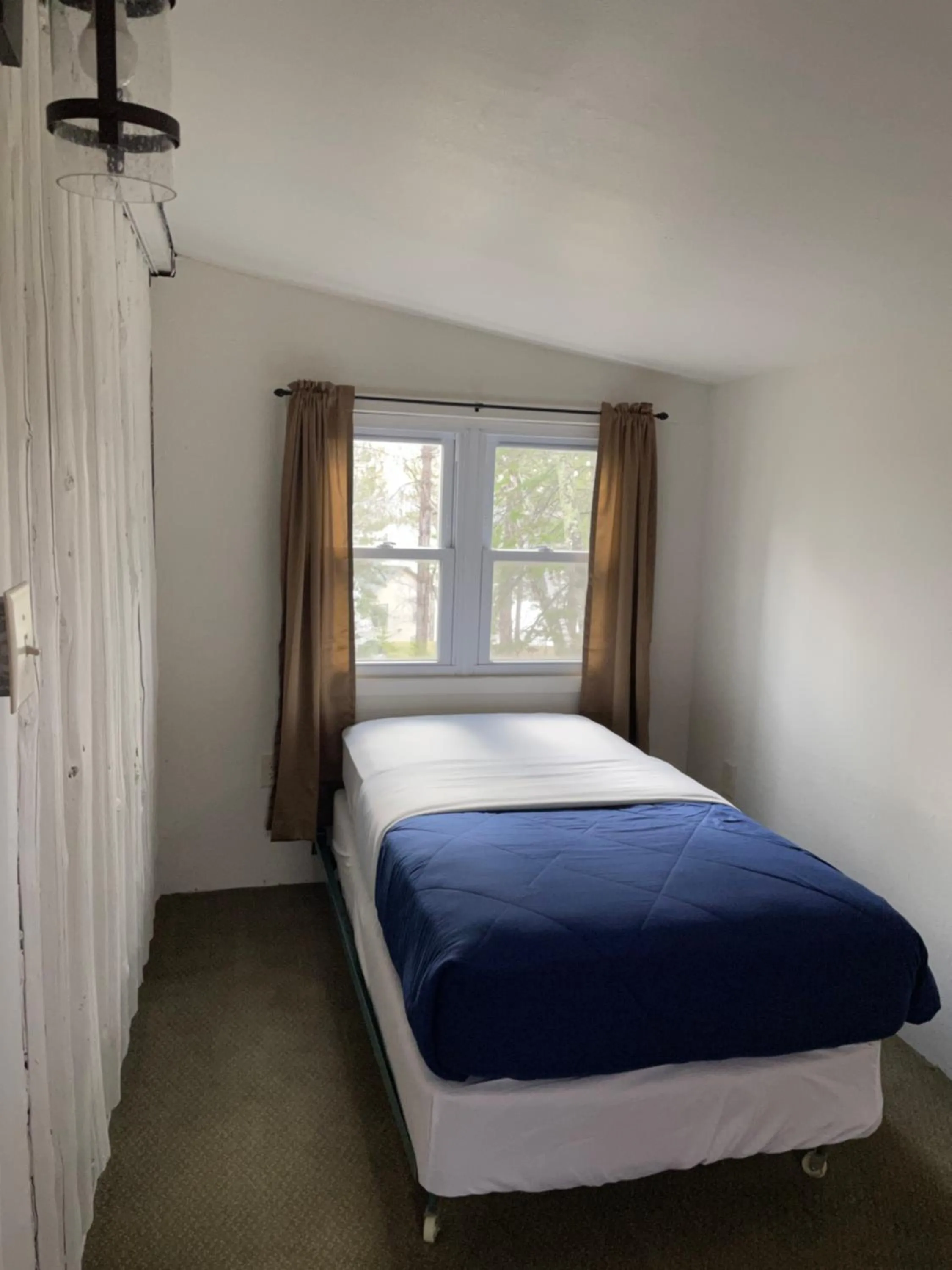 Bedroom in Hanging Horn Lakeside Resort