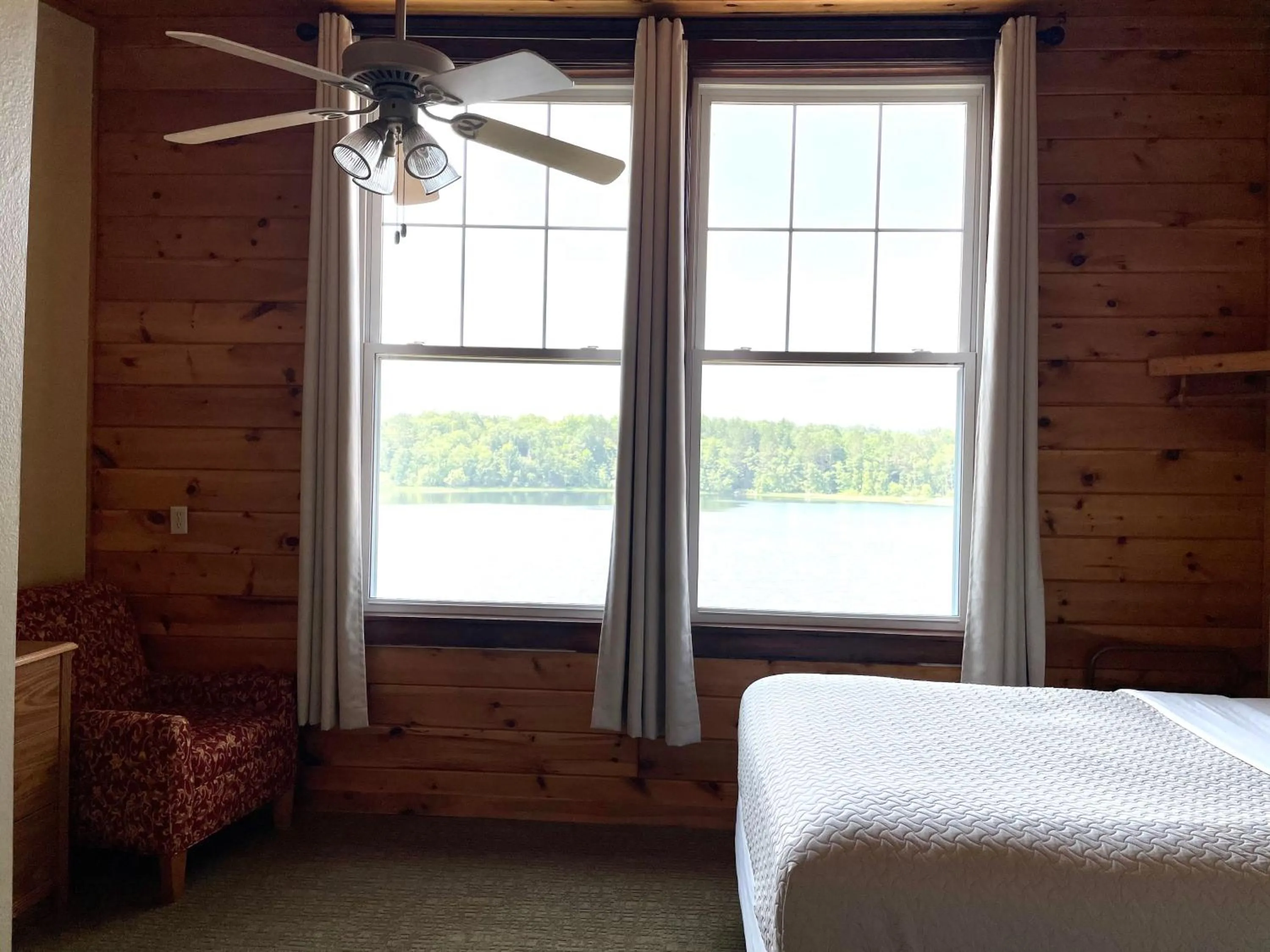 Bedroom in Hanging Horn Lakeside Resort