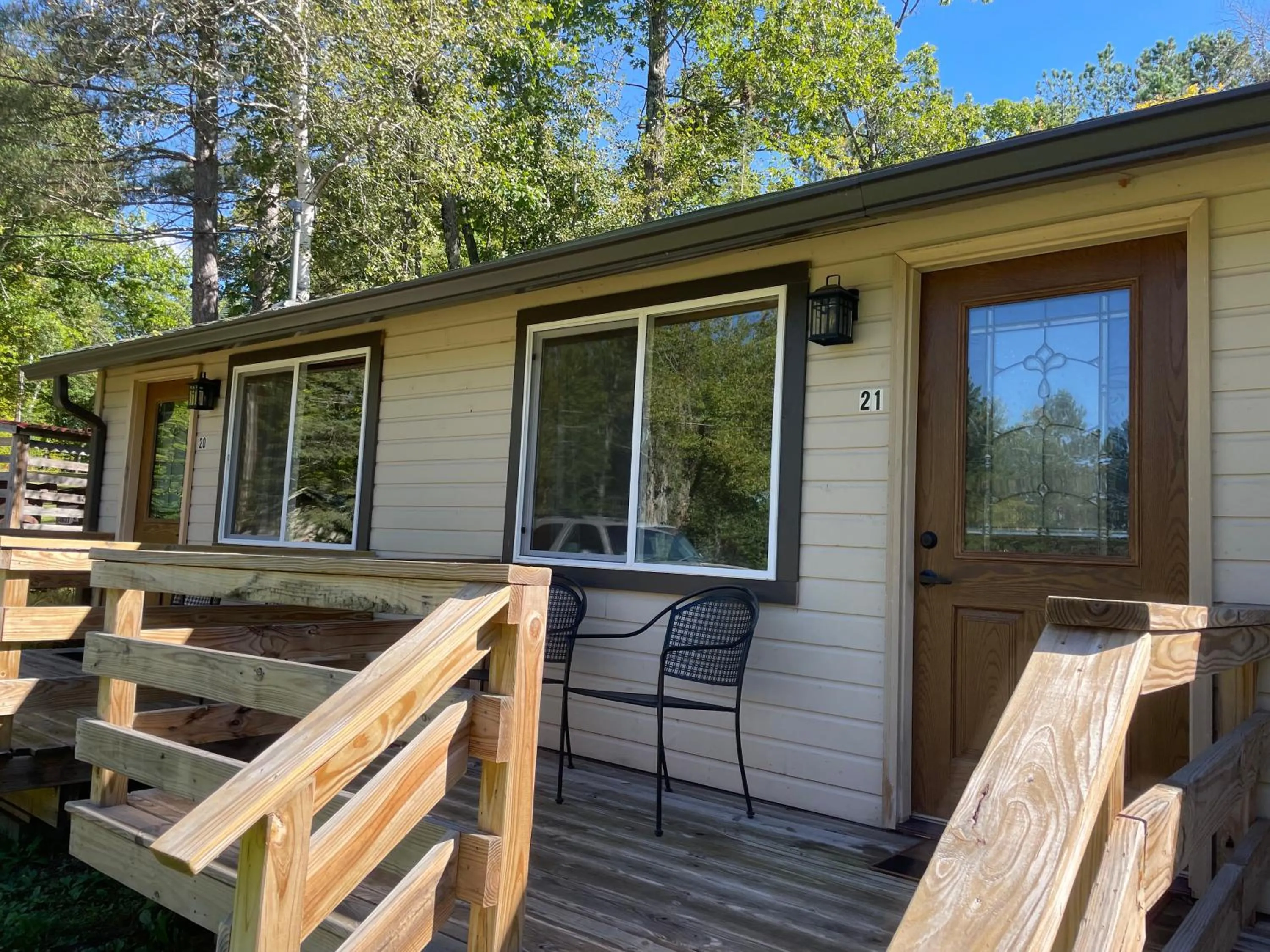 Balcony/Terrace in Hanging Horn Lakeside Resort