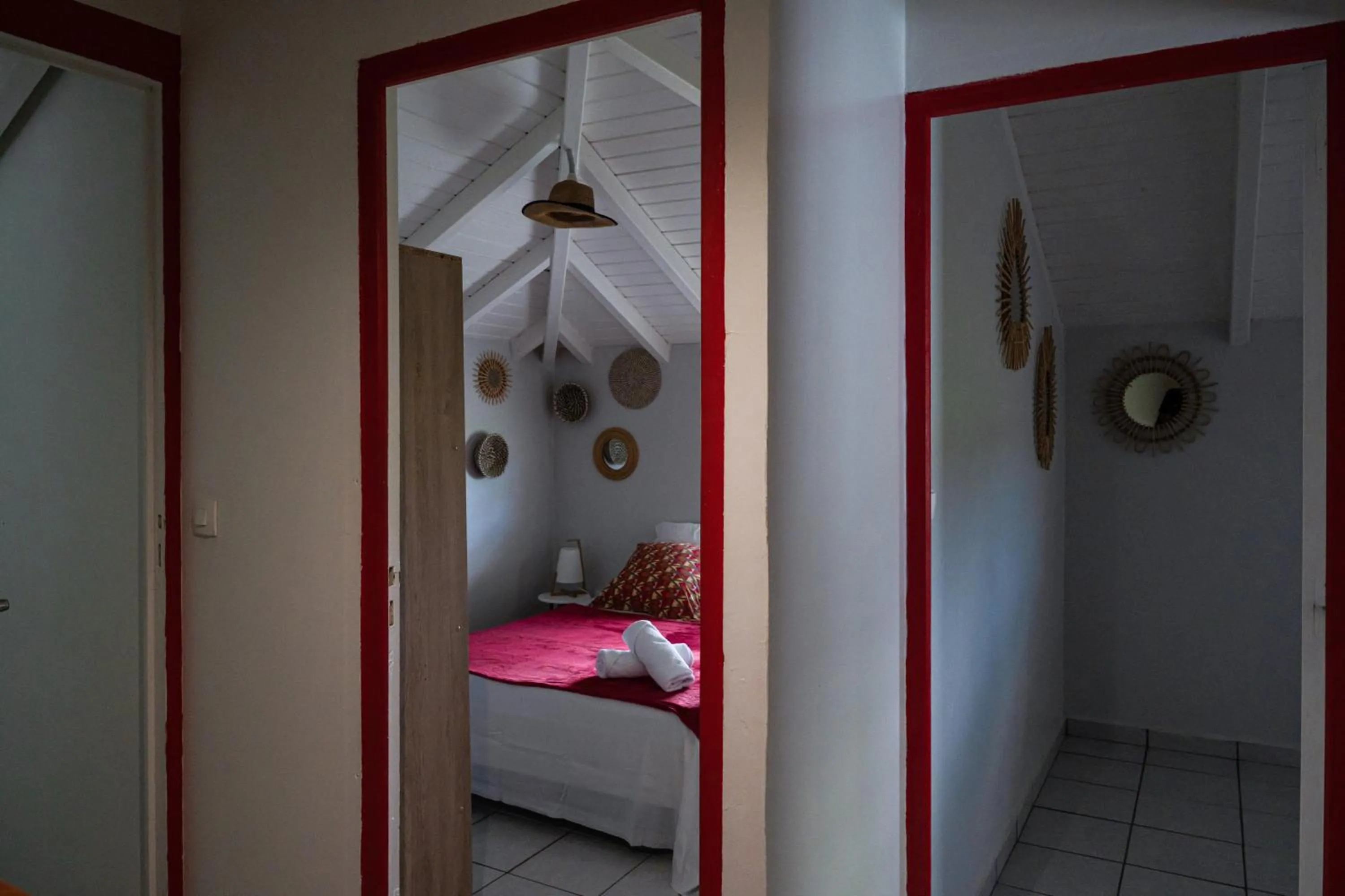 Bedroom, Bed in Domaine De Marly, 3 étoiles