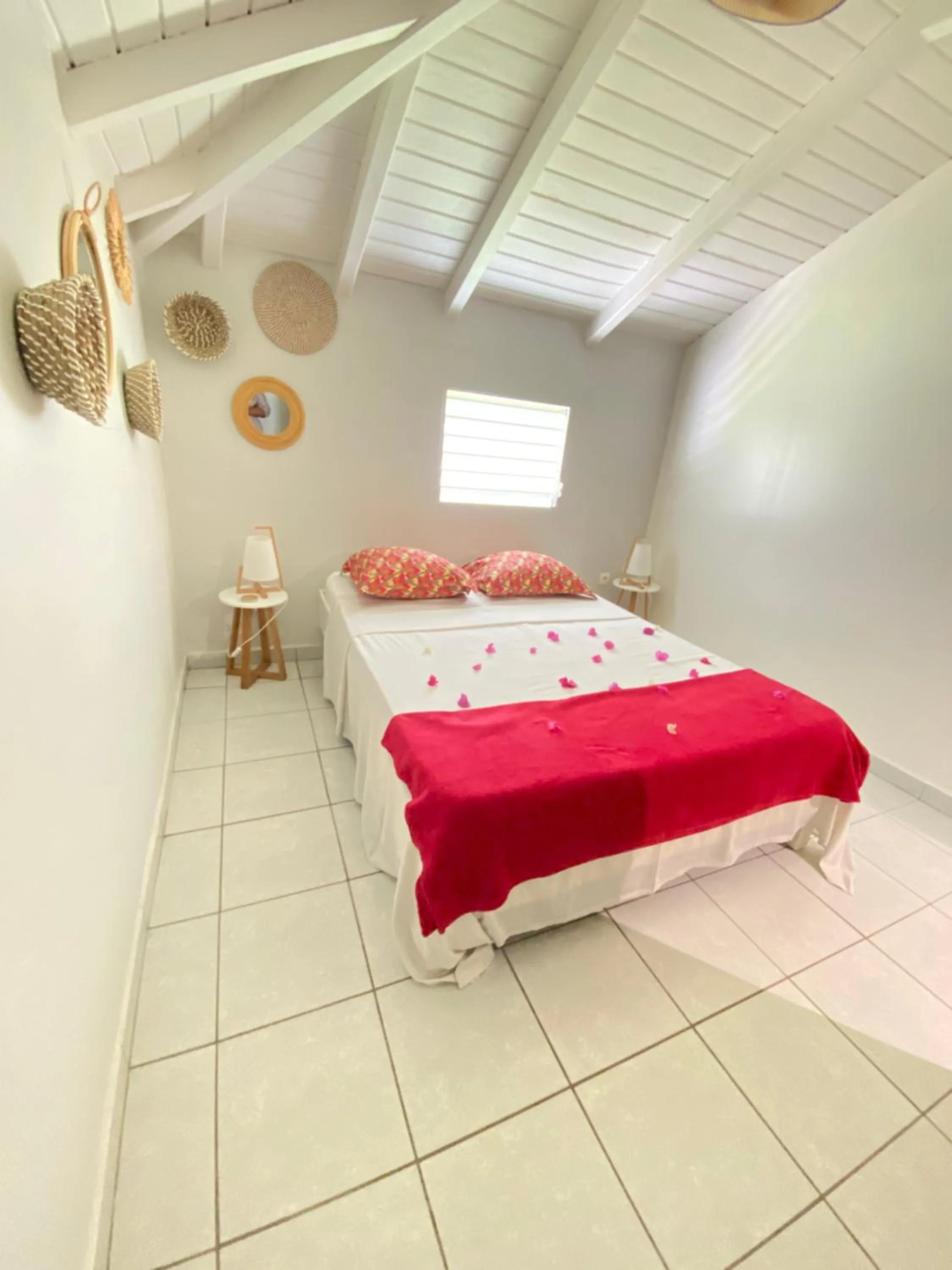 Bedroom, Bed in Domaine De Marly, 3 étoiles