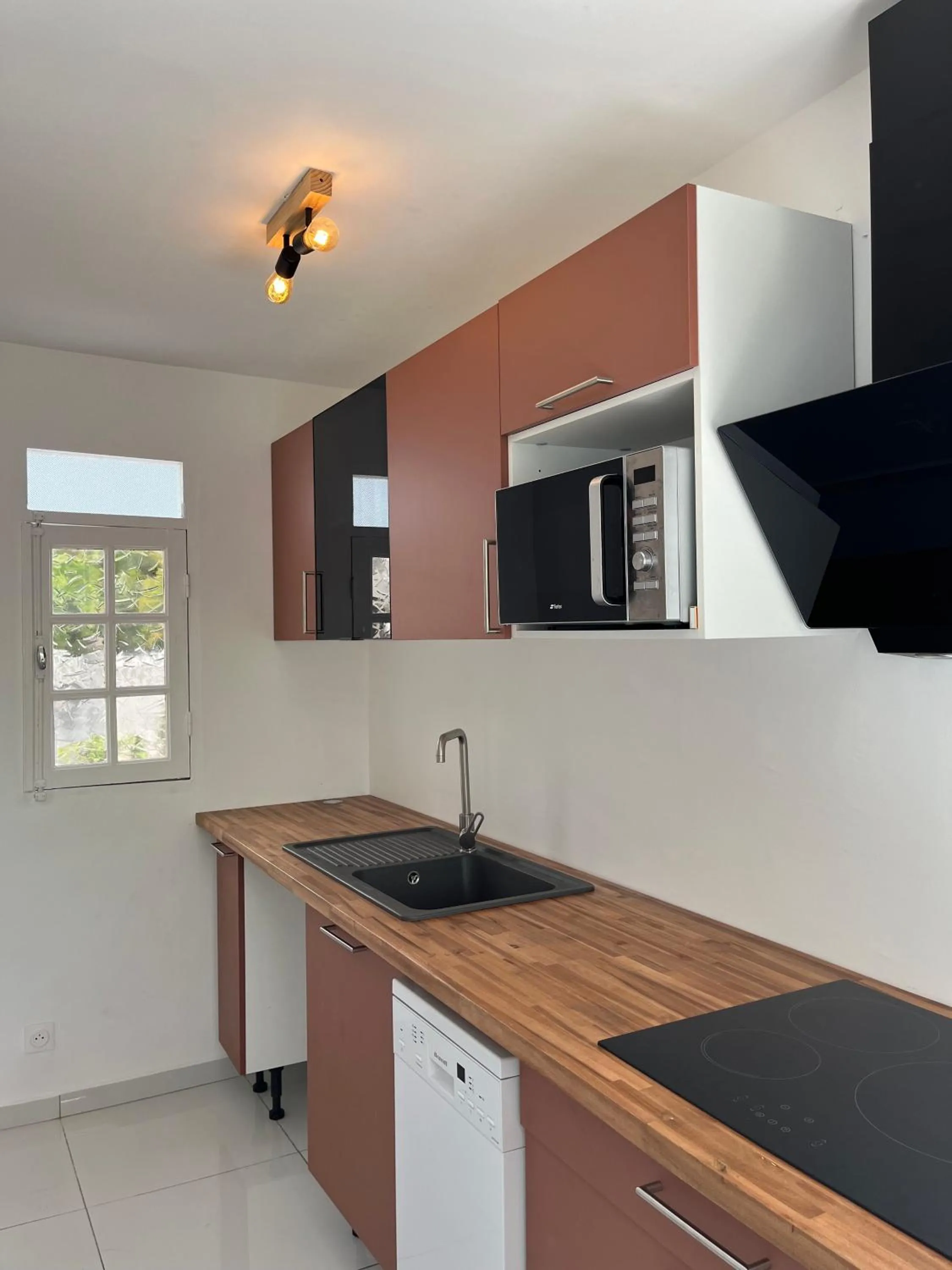Kitchen or kitchenette in Domaine De Marly, 3 étoiles