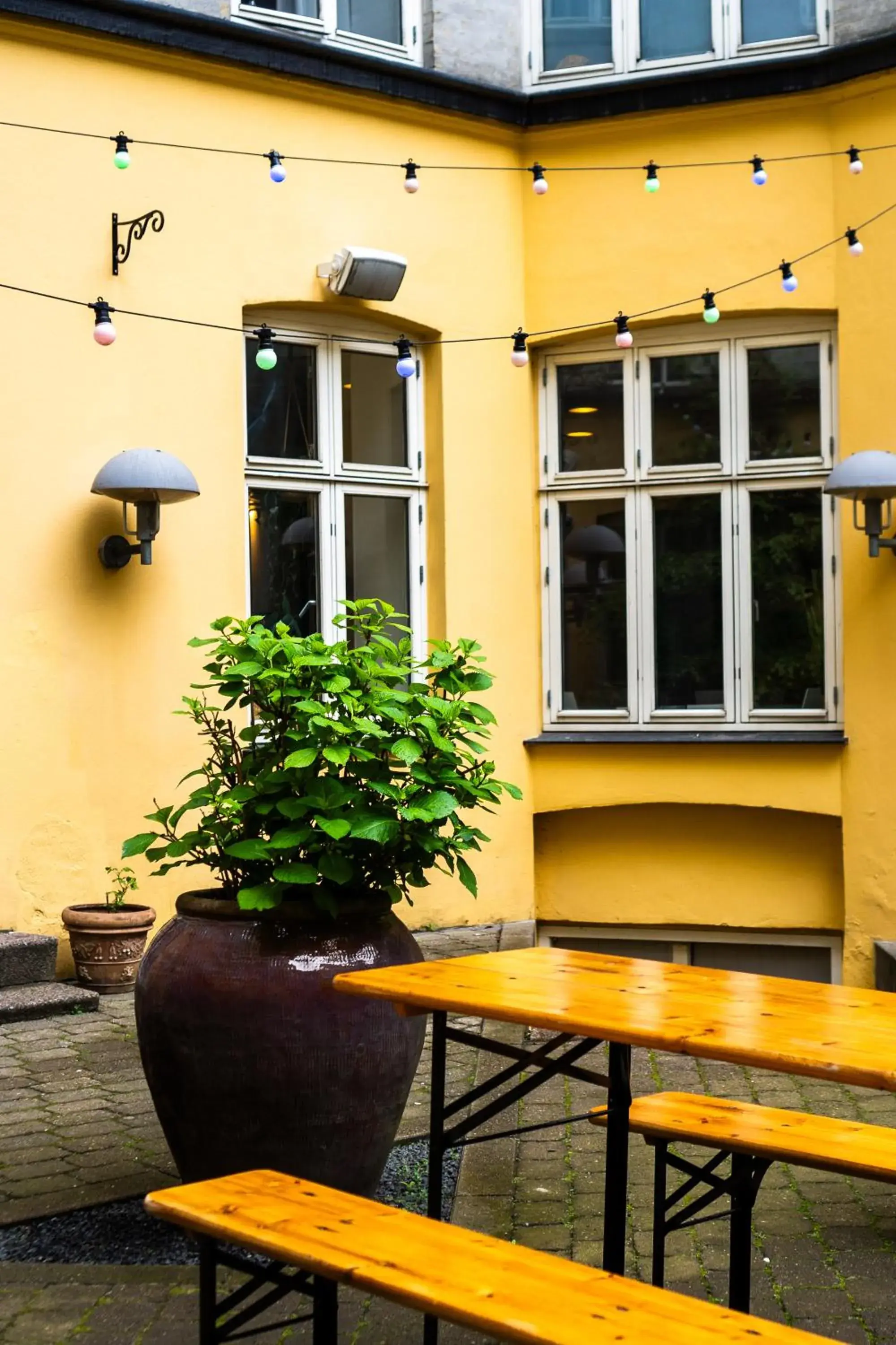 Inner courtyard view in Good Morning City Copenhagen Star Inner courtyard view in Good Morning City Copenhagen Star