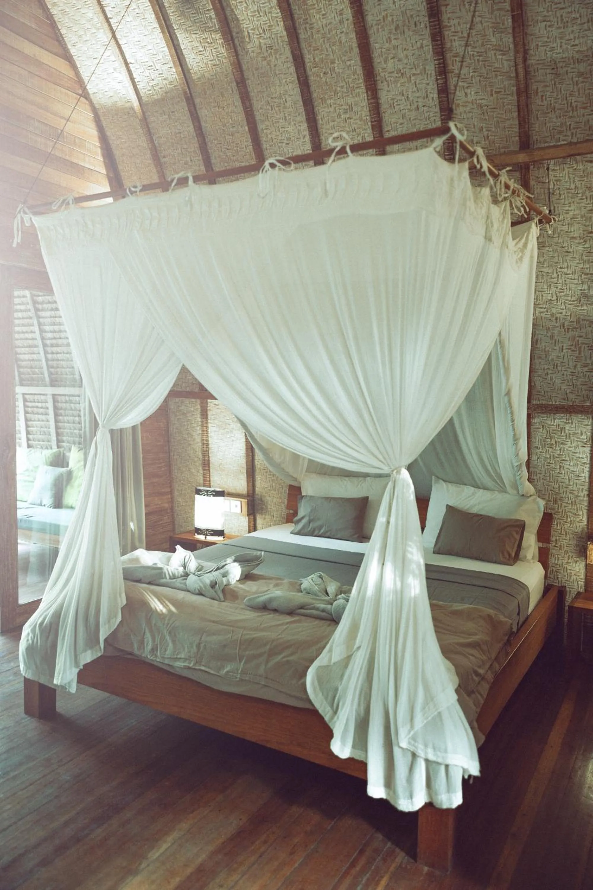 Bed in Anahata - Tropical Private Villas