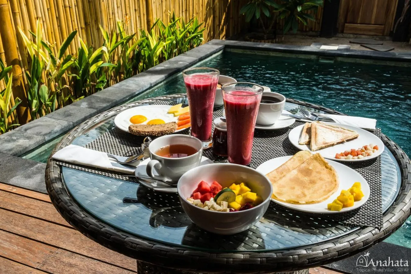 Breakfast in Anahata - Tropical Private Villas