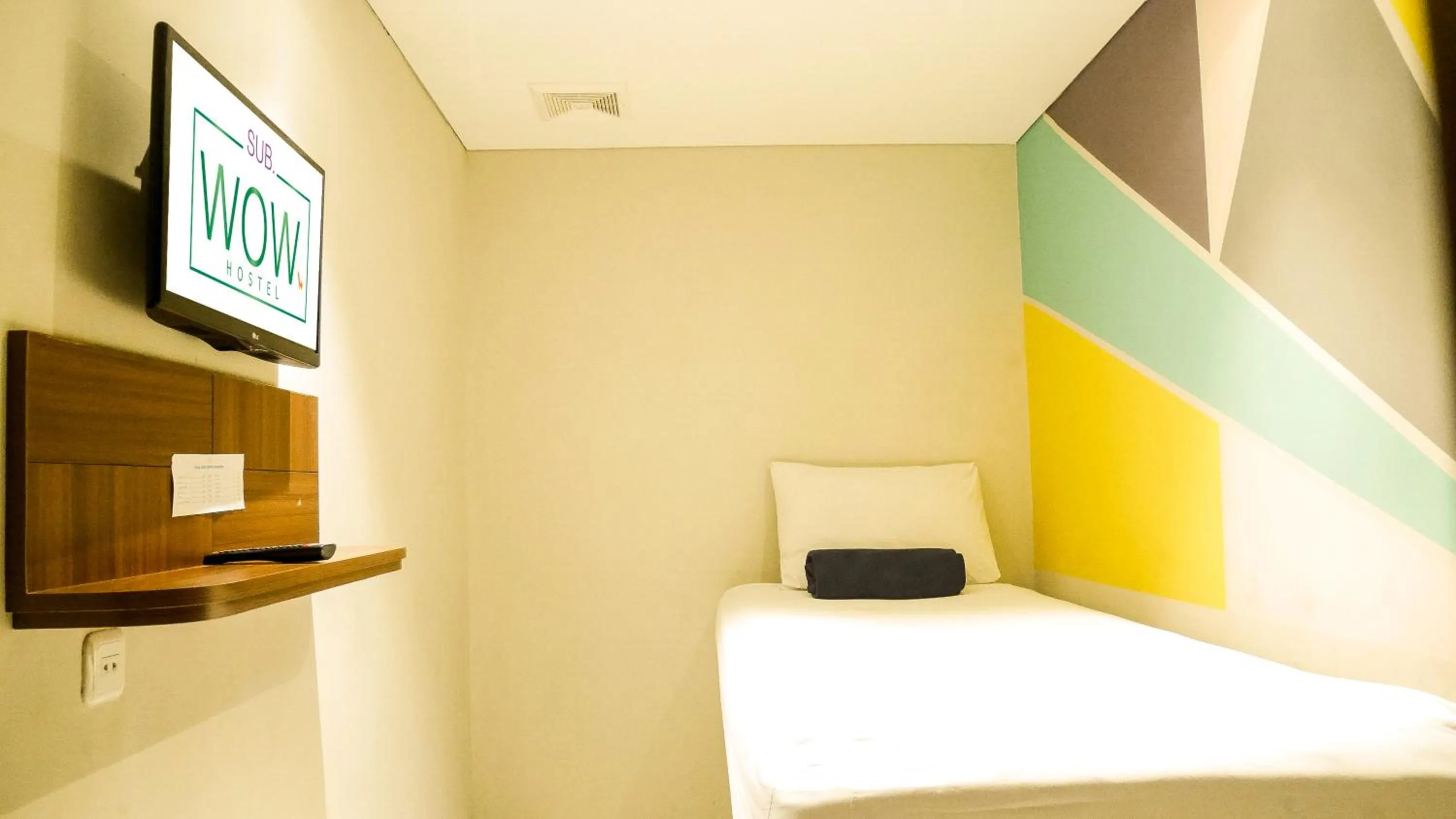 Bedroom, Bed in Subwow Hostel