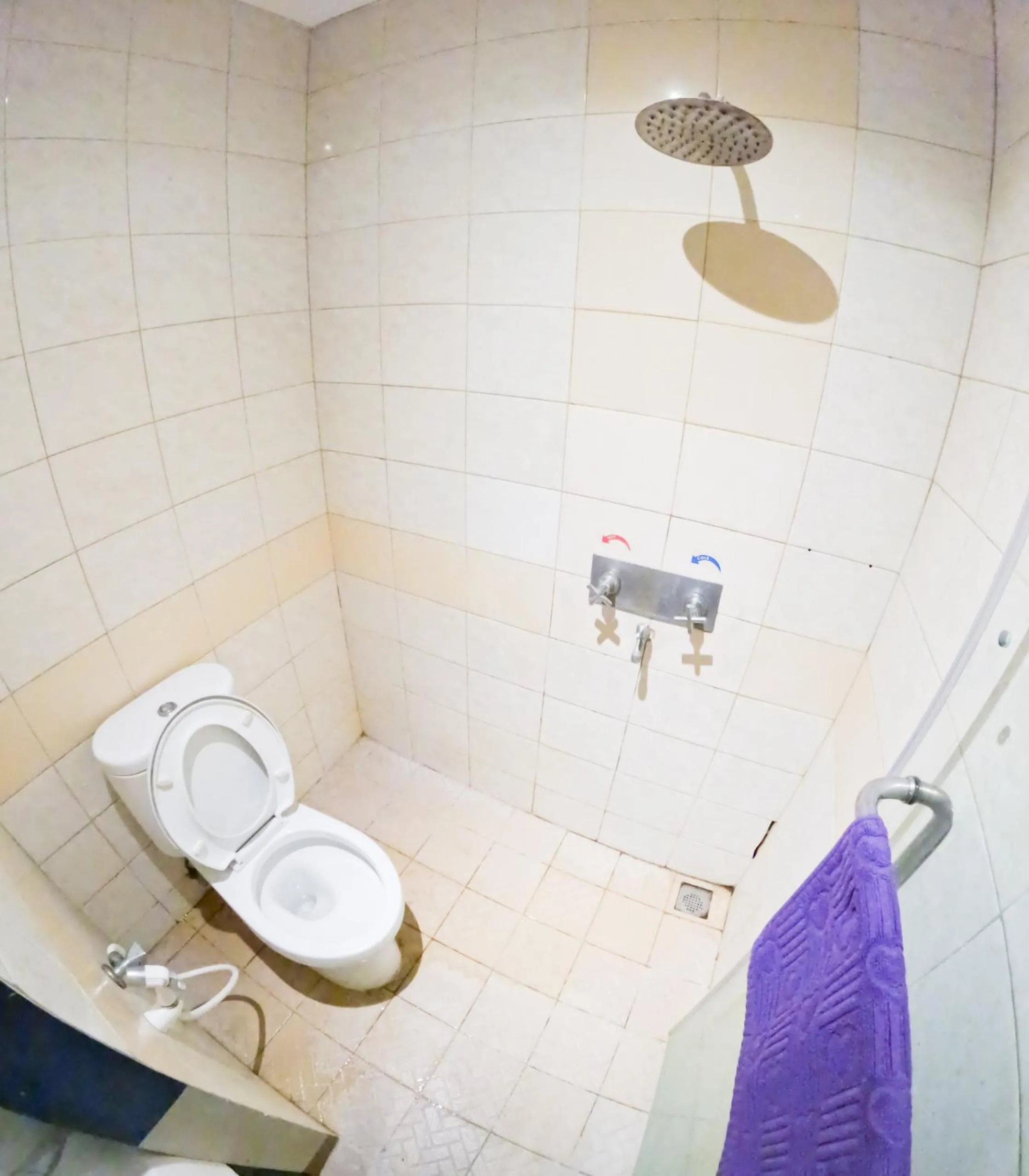 Bathroom in Subwow Hostel