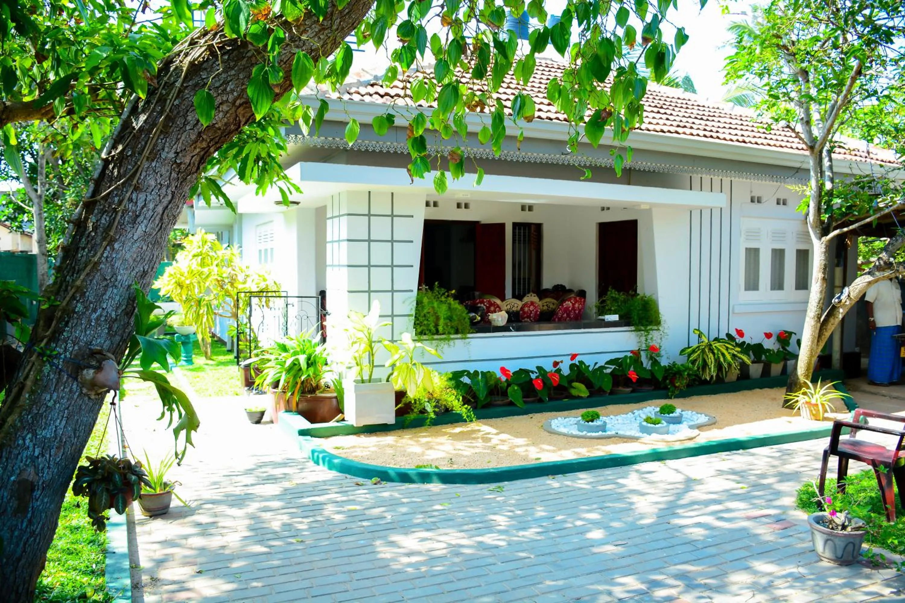 Facade/entrance in Mama Beach Villa