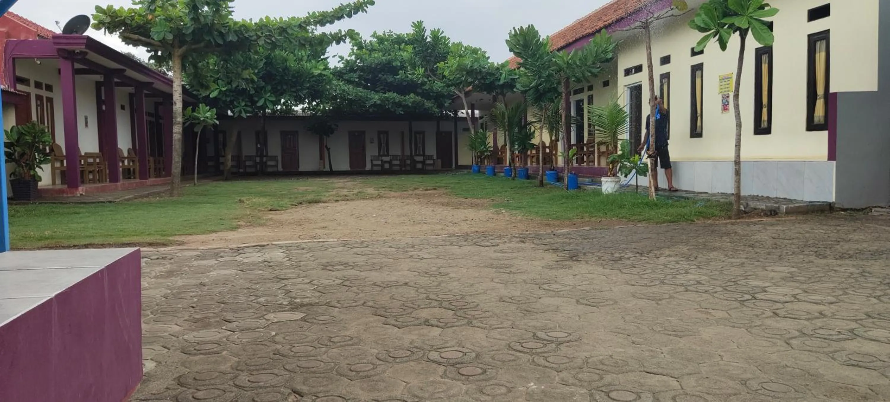 Penginapan Karanglaut Sayangheulang