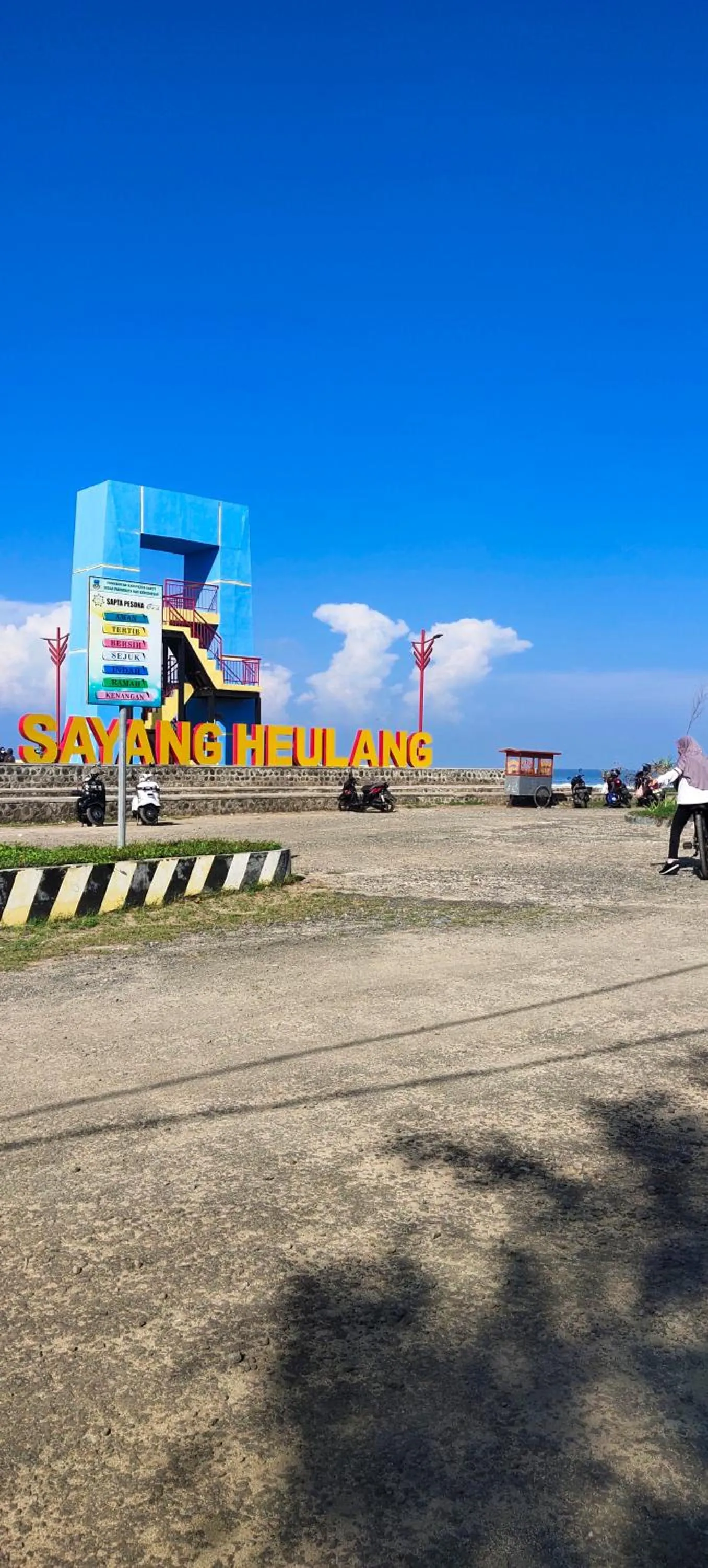 Penginapan Karanglaut Sayangheulang