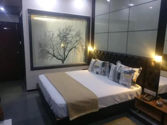 Bed in Hotel KK Residency