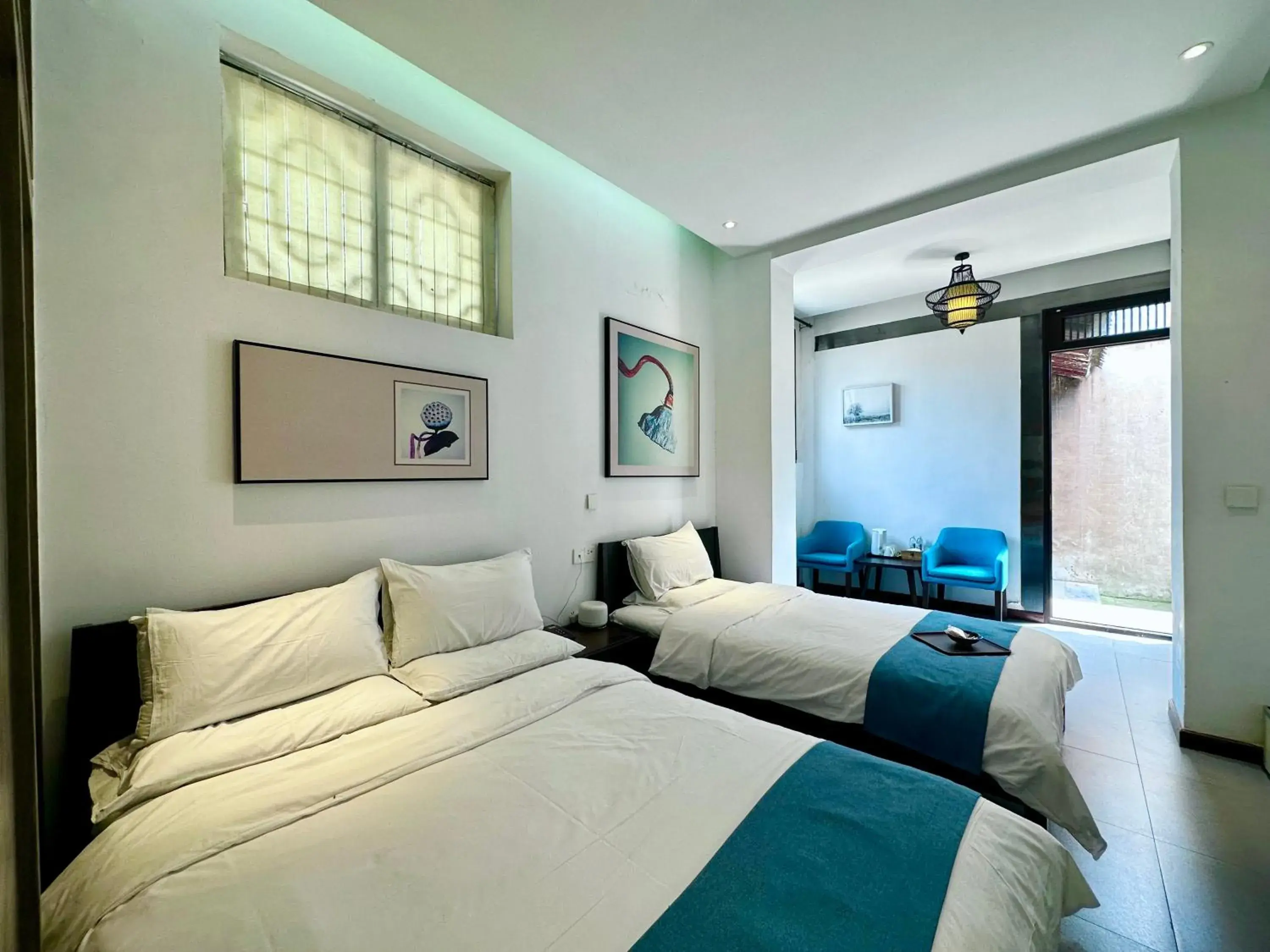 Photo of the whole room, Bed in Elsewhere Hotel Inn North Street Branch Photo of the whole room, Bed in Elsewhere Hotel Inn North Street Branch