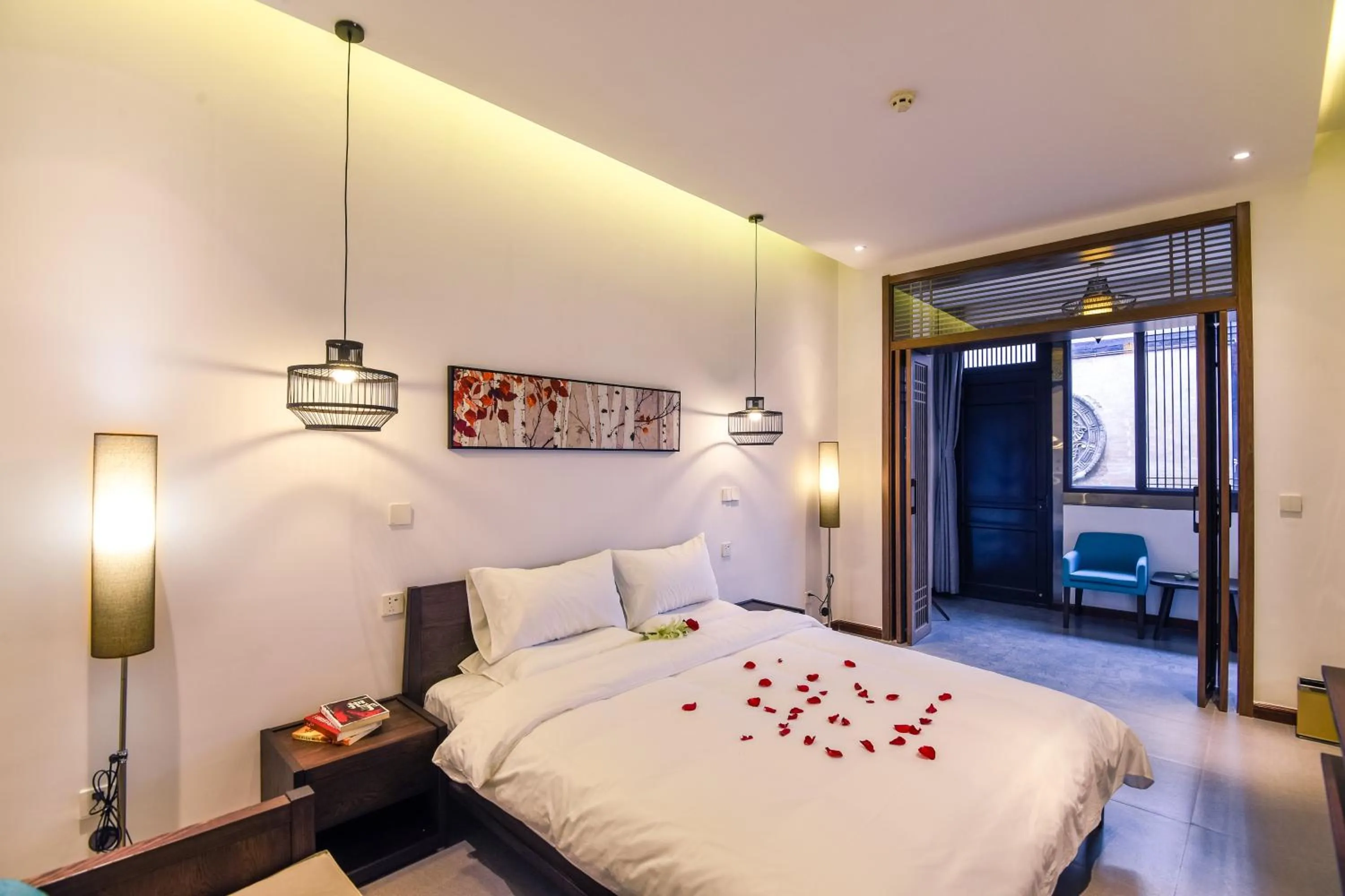 Bed in Elsewhere Hotel Inn North Street Branch