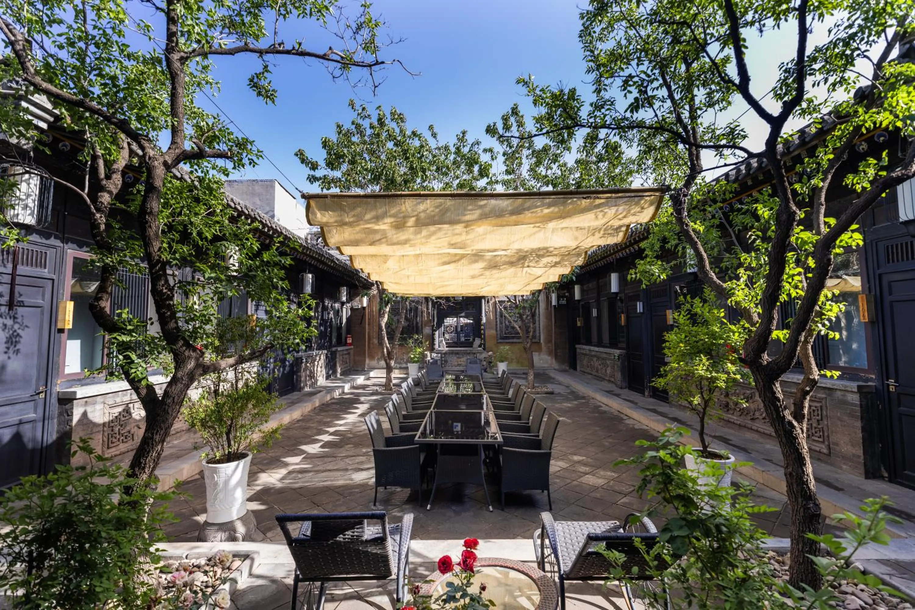 Property building in Elsewhere Hotel Inn North Street Branch