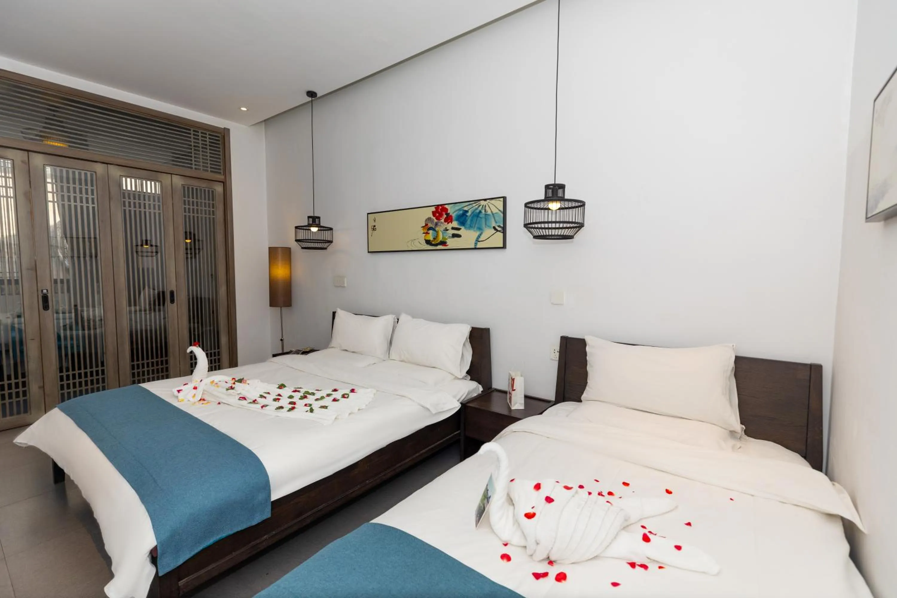 Bed in Elsewhere Hotel Inn North Street Branch