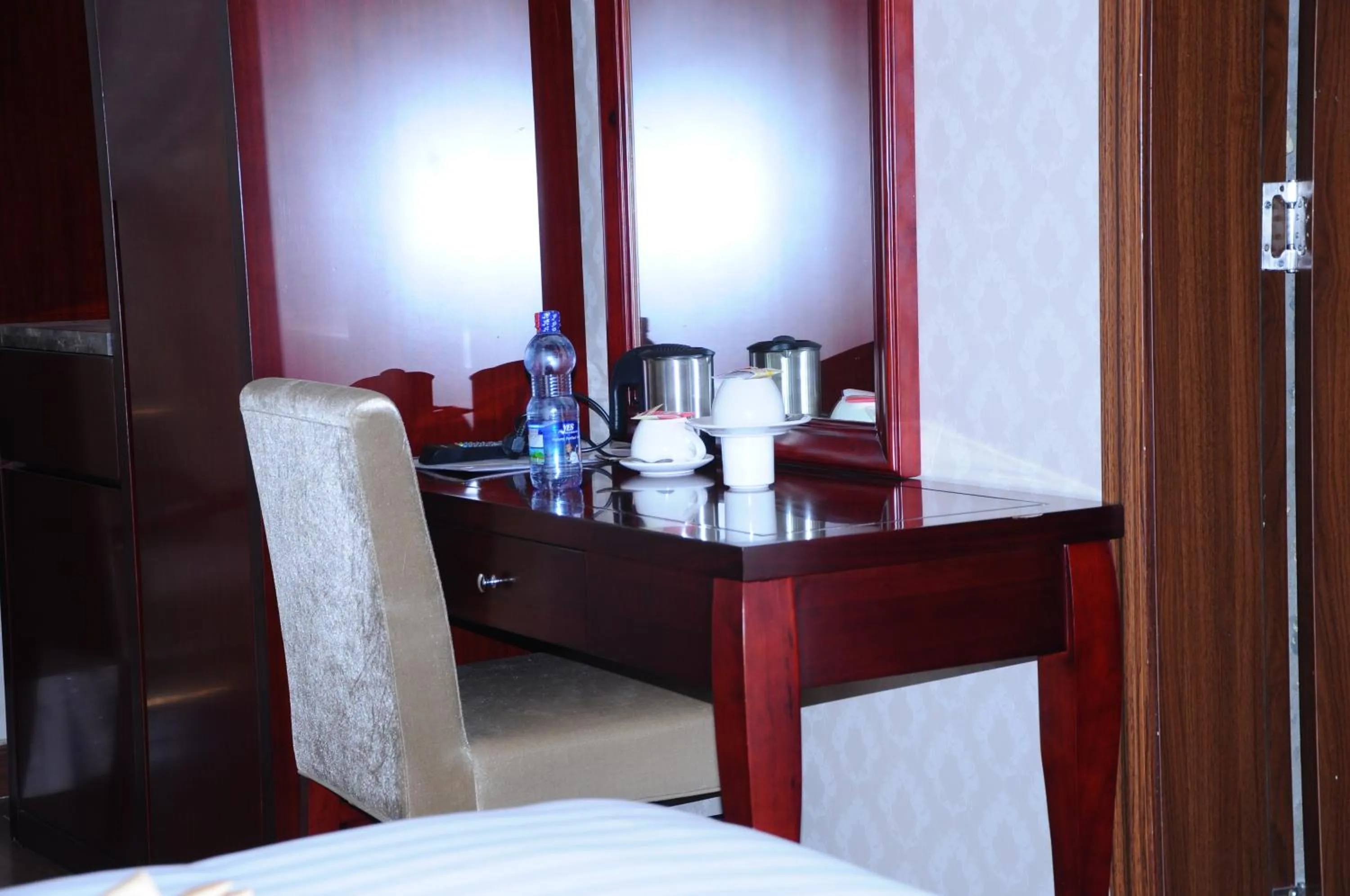 Coffee/tea facilities, Bed in Guzara Hotel Addis