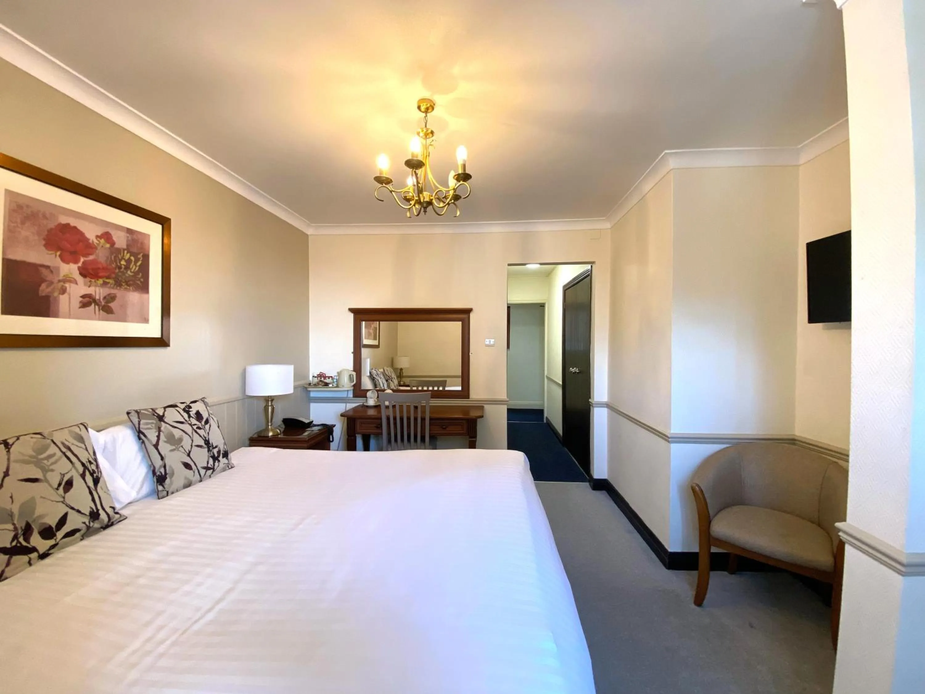 Bed in Best Western The Webbington Hotel & Spa