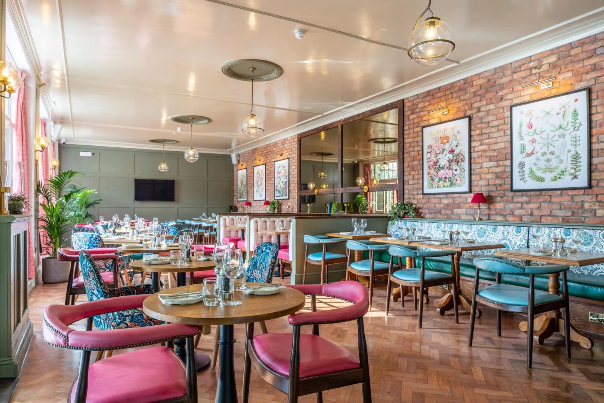 Restaurant/places to eat in The Crown Inn